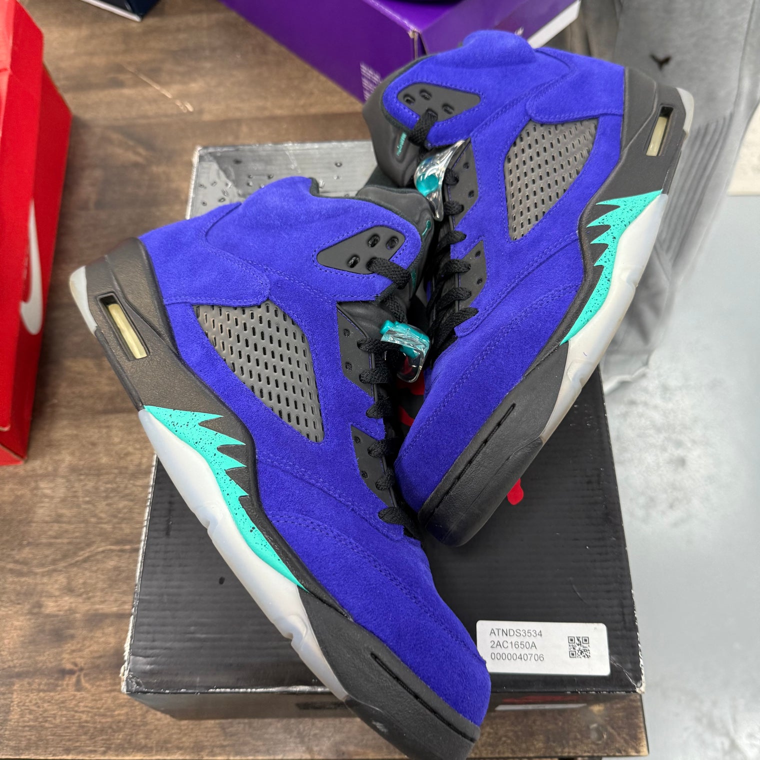 Alternate Grape Jordan 5 (USED,Replacement Box)