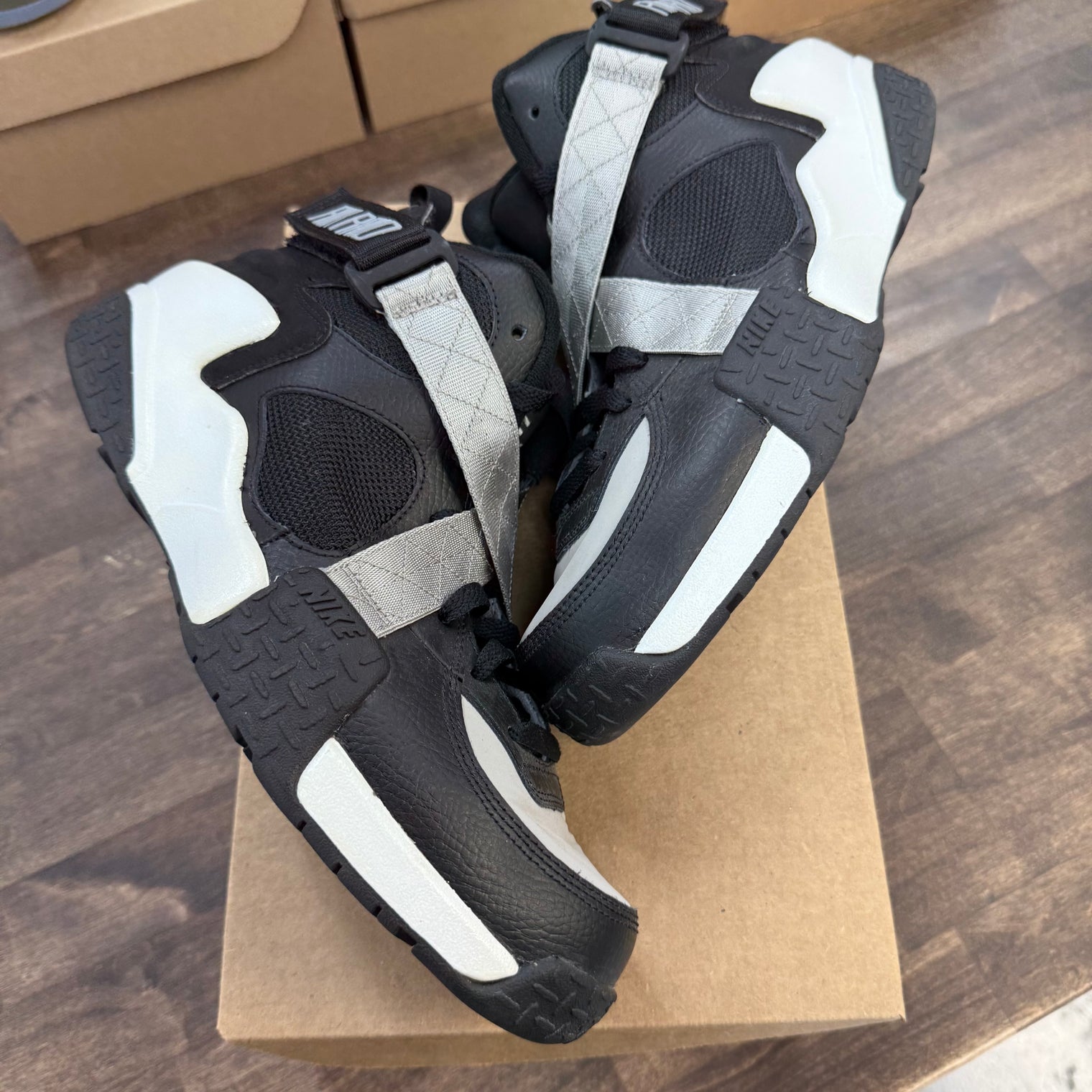 OG Air Raid Black Grey (2020) (USED,No Box)