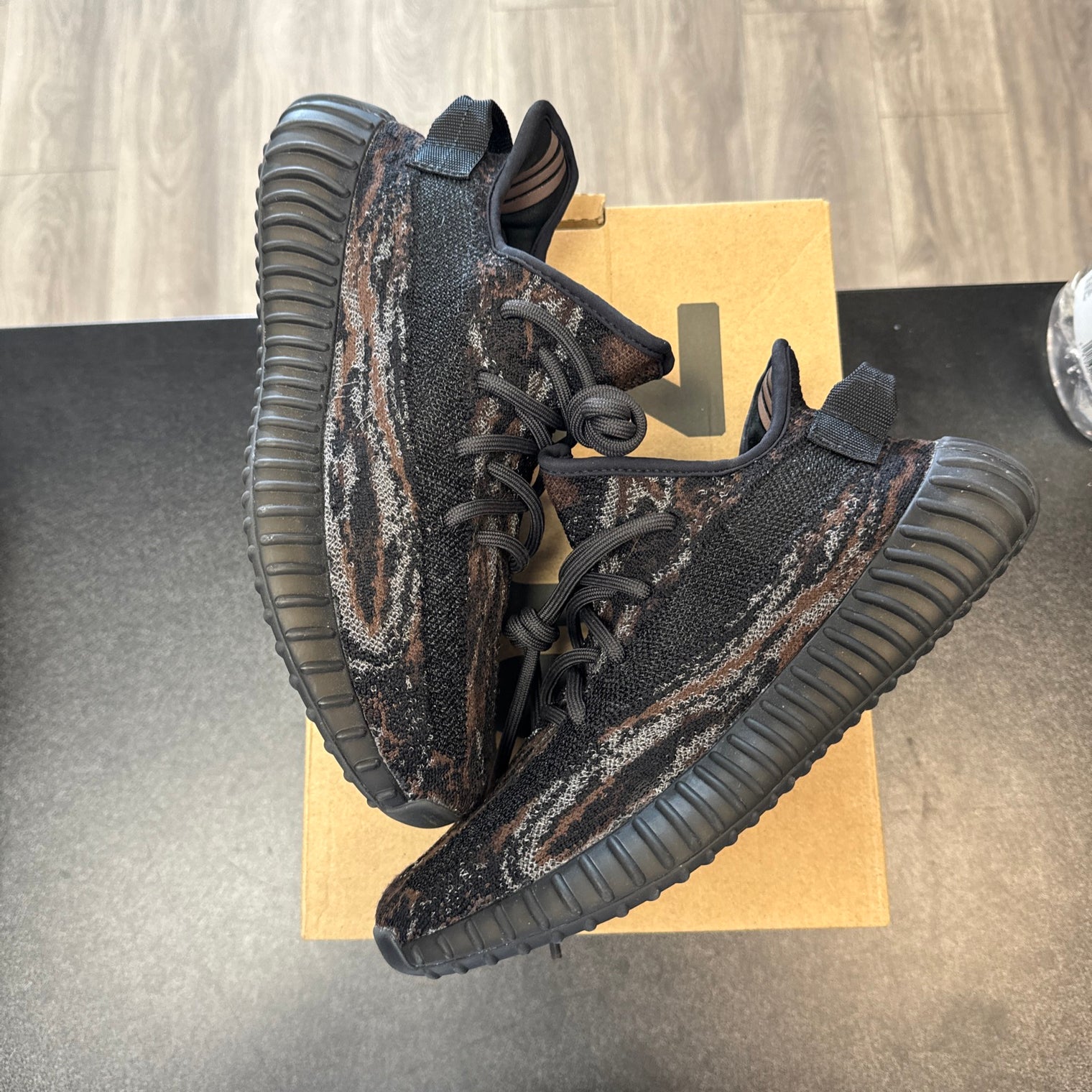 MX Rock Yeezy 350 (USED)