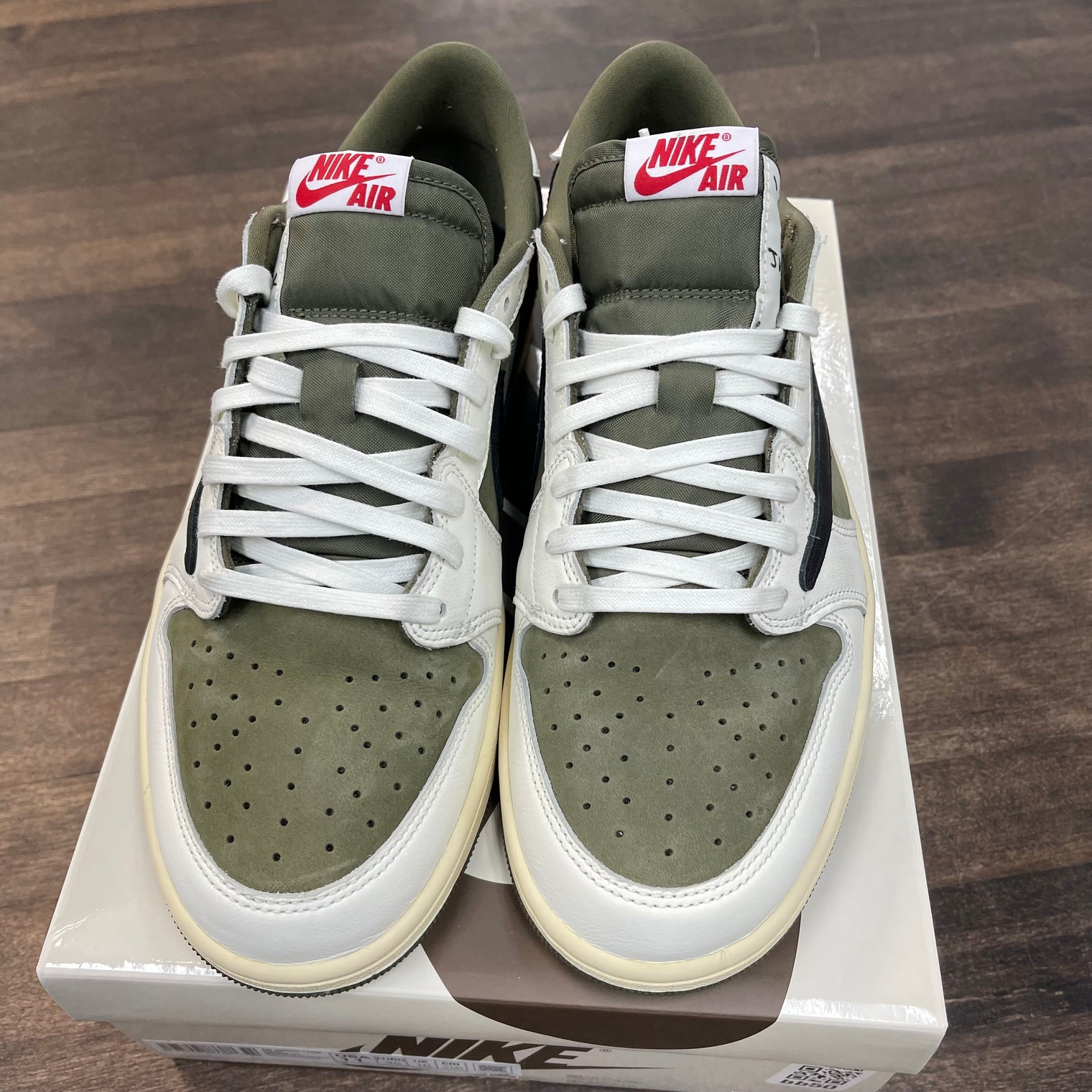 Travis Scott Medium Olive Jordan 1 Low (USED)