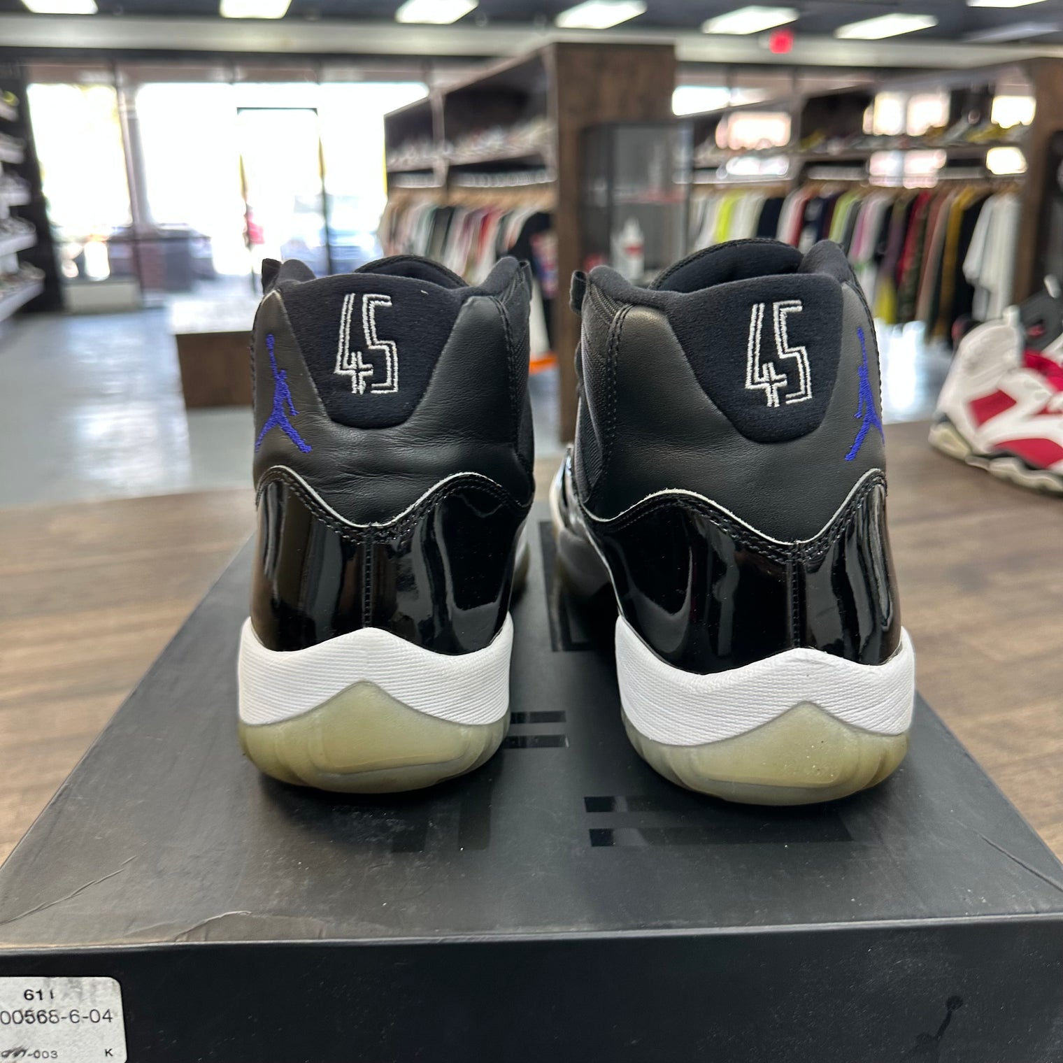Space Jam Jordan 11 (USED)