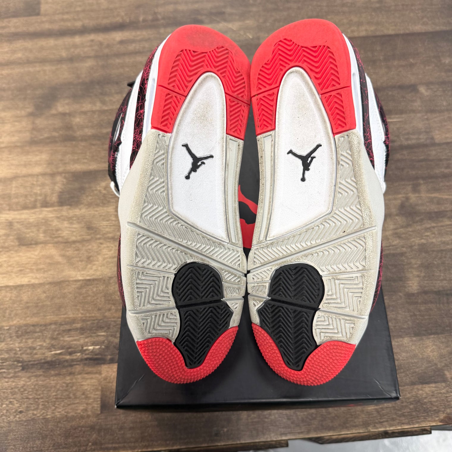 Flight Nostalgia Jordan 4 Retro (USED)