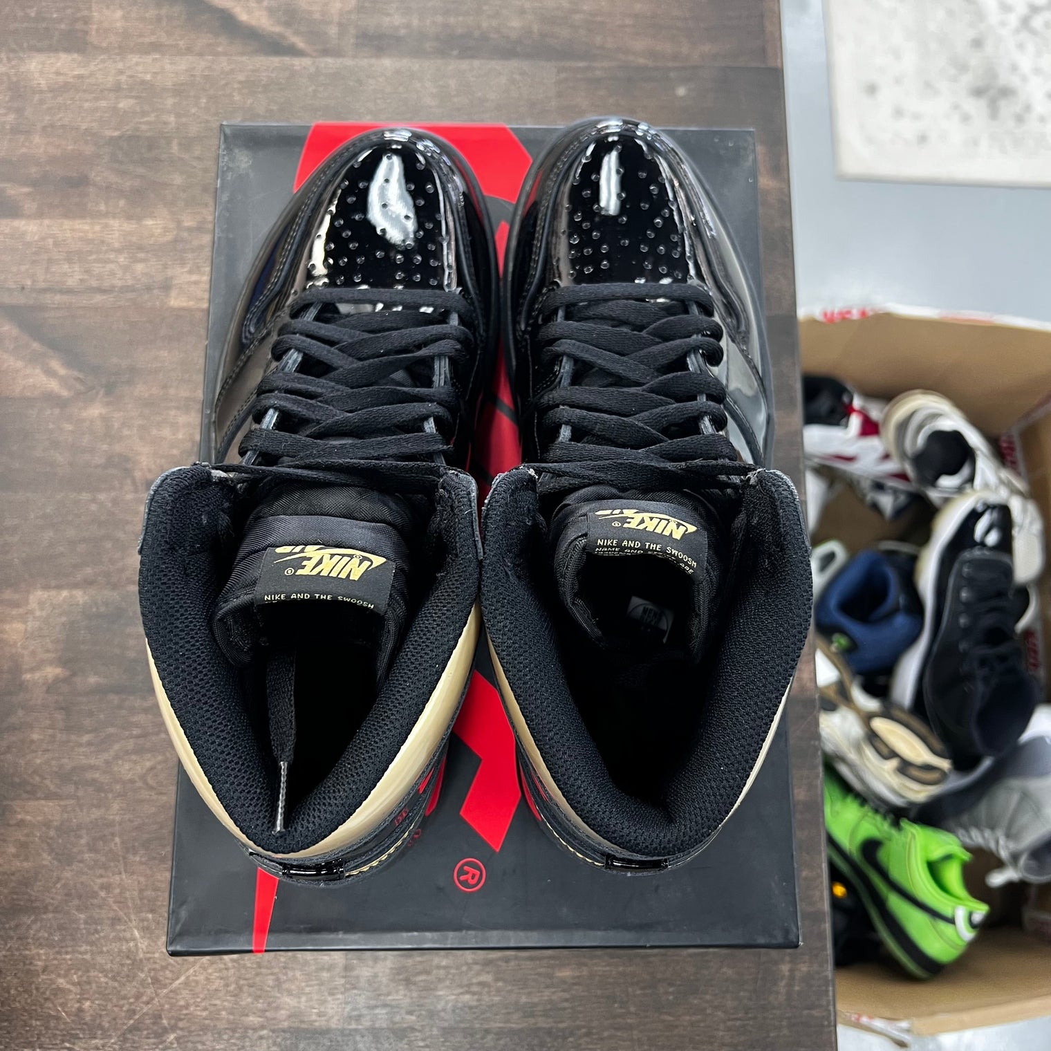 Black Metallic Jordan 1 High (USED)