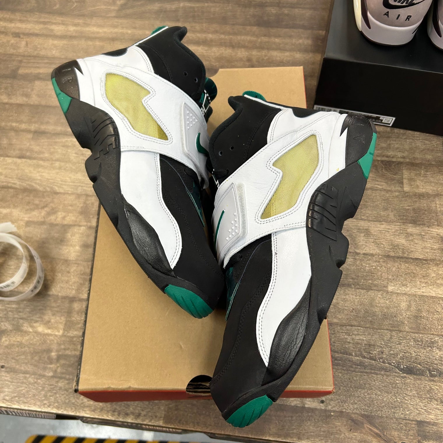 Emerald Nike Air Diamond Turf (USED)