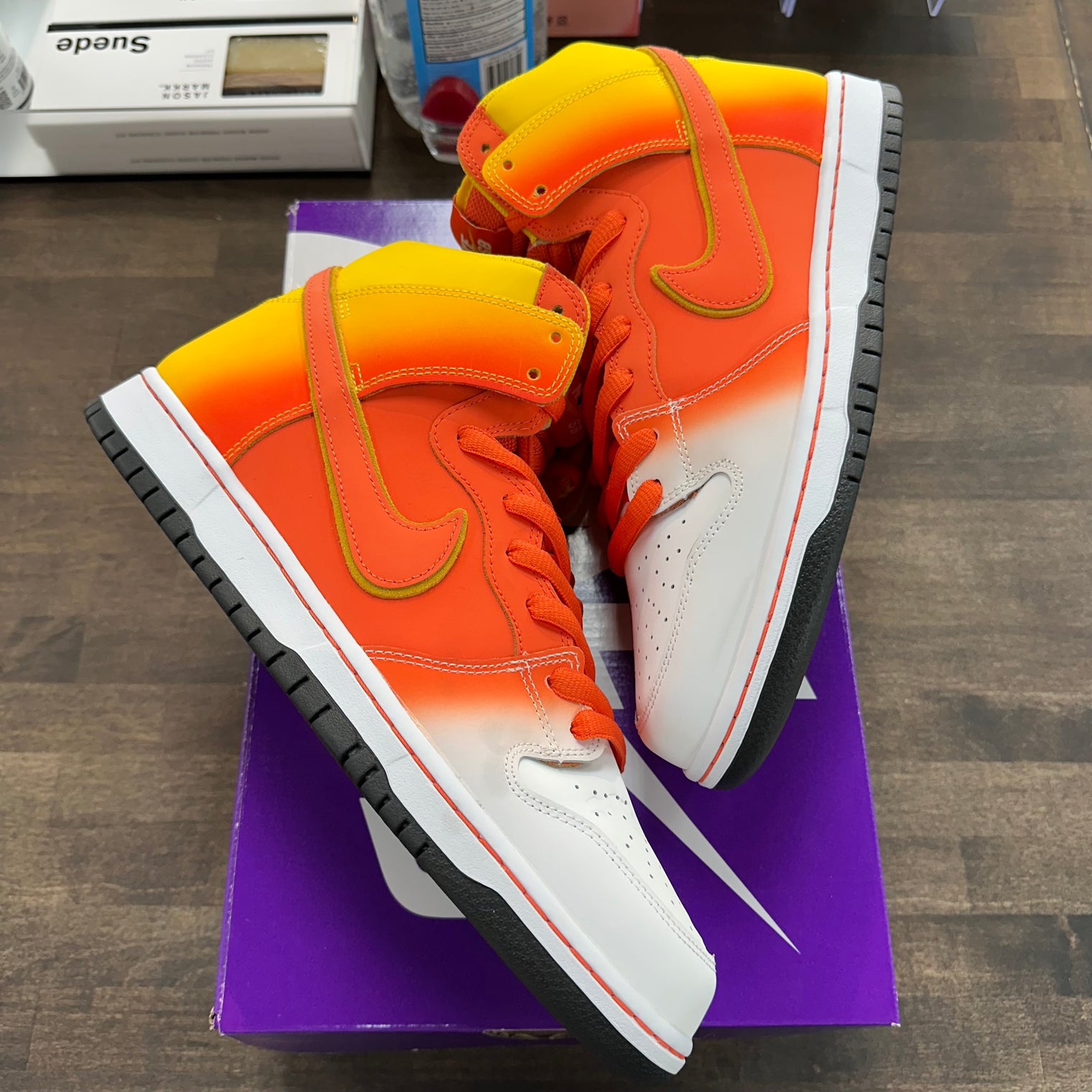 Candy Corn SB Dunk High (USED)