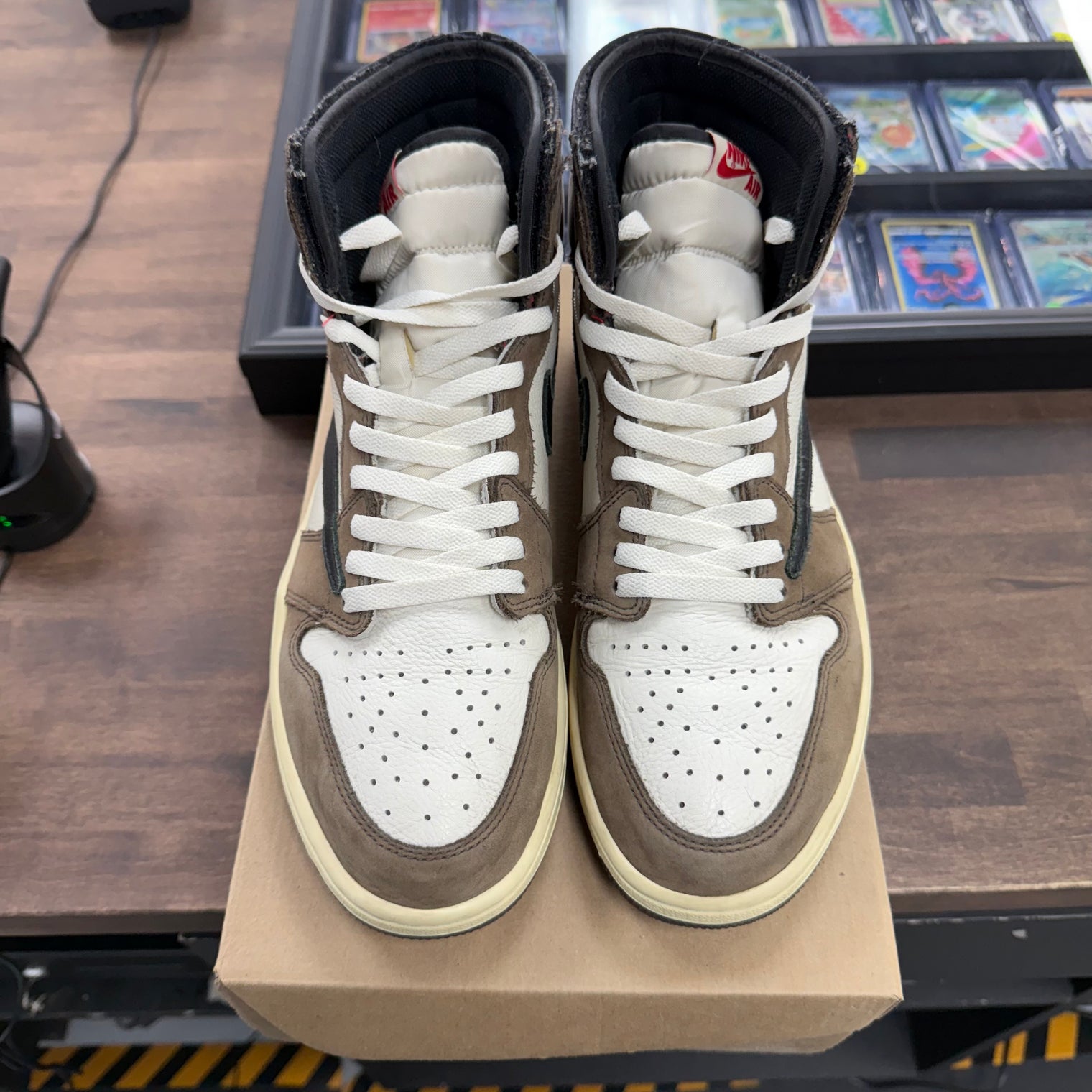 Dark Mocha Travis Scott Jordan 1 High (USED,No Box)