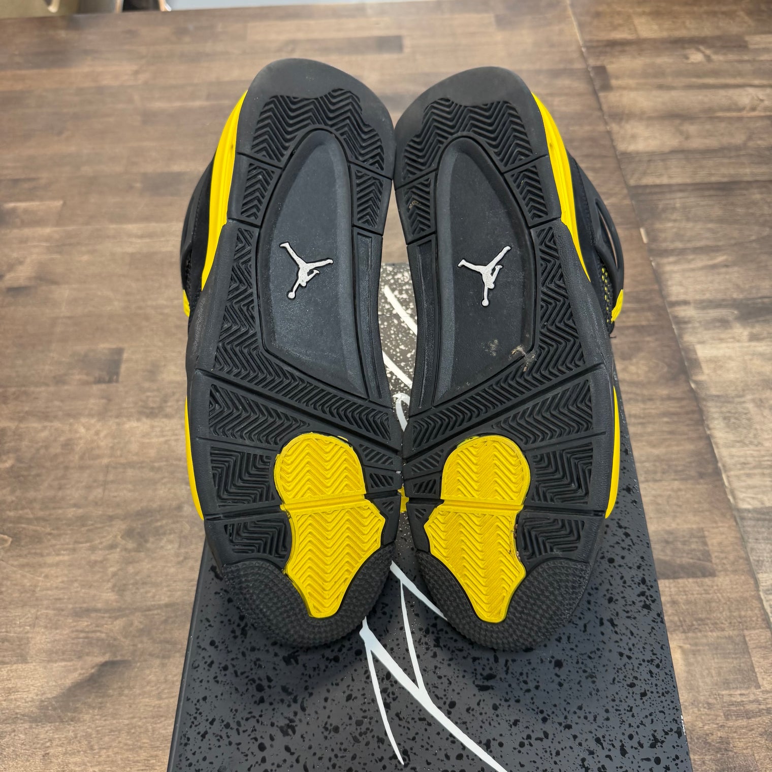 Yellow Thunder Jordan 4 Retro (USED)