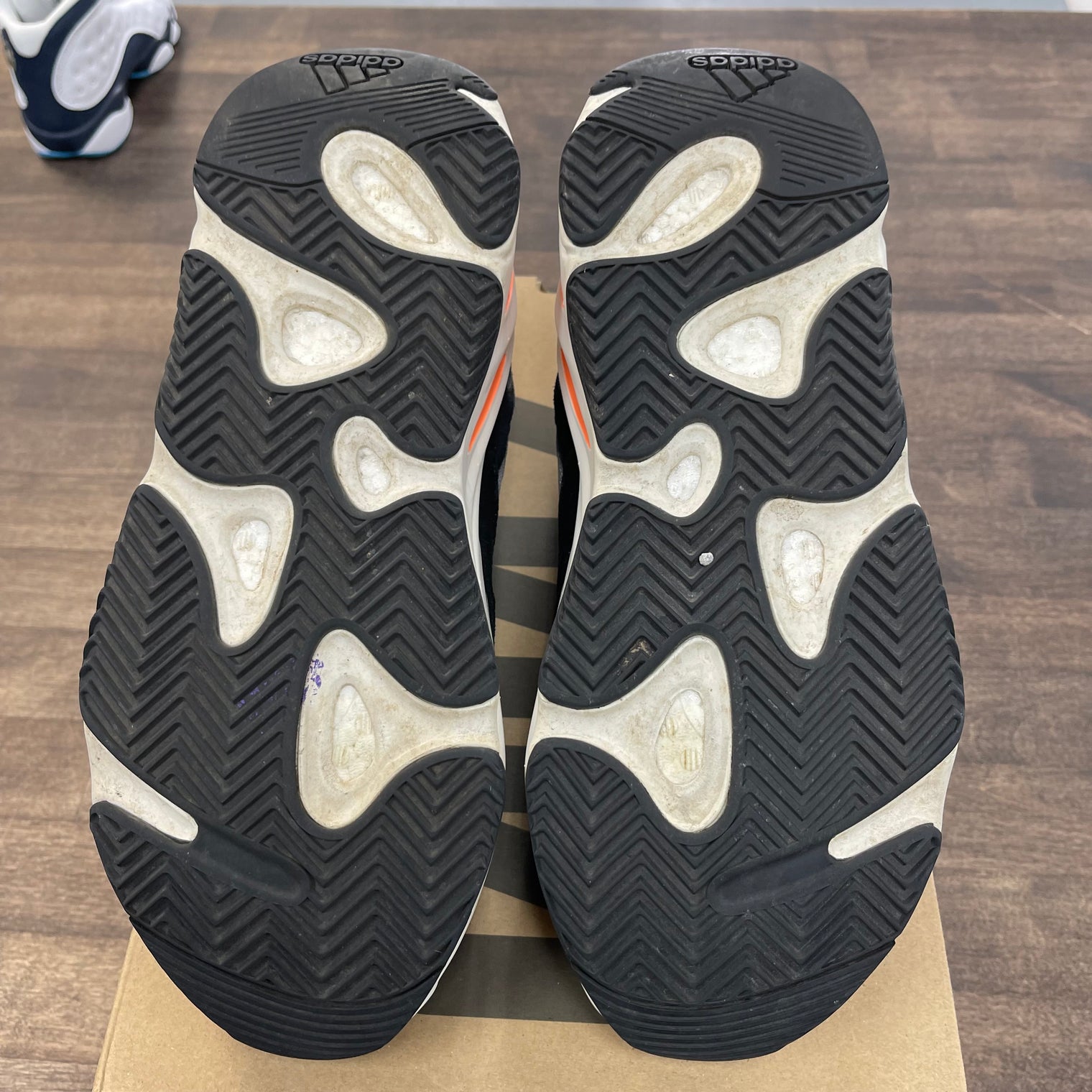 Waverunner Yeezy 700 (USED)