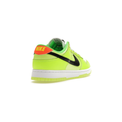 nike_dunk_low_se_splash_volt_2