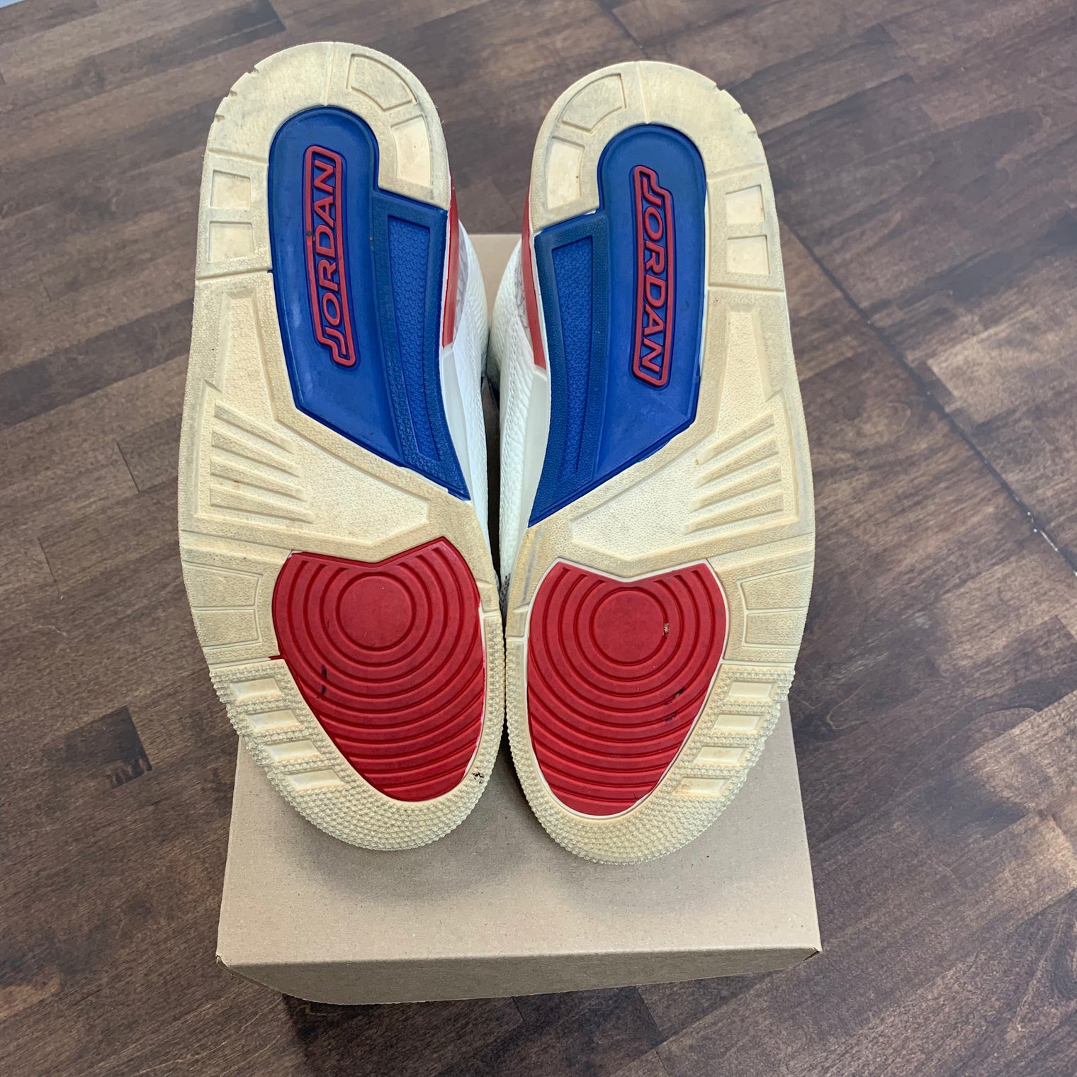 International Flight Jordan 3 Retro (USED, no box)