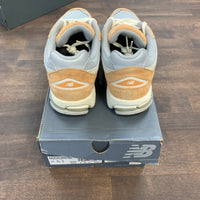 New Balance 2002R Sweet Caramel (USED)