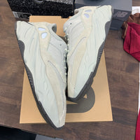 Salt Yeezy 700 (USED)