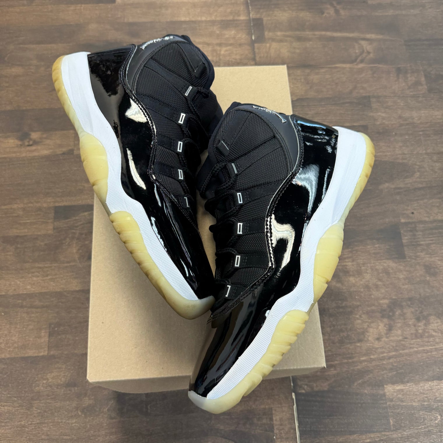 Jubilee Jordan 11 (USED,NO BOX)