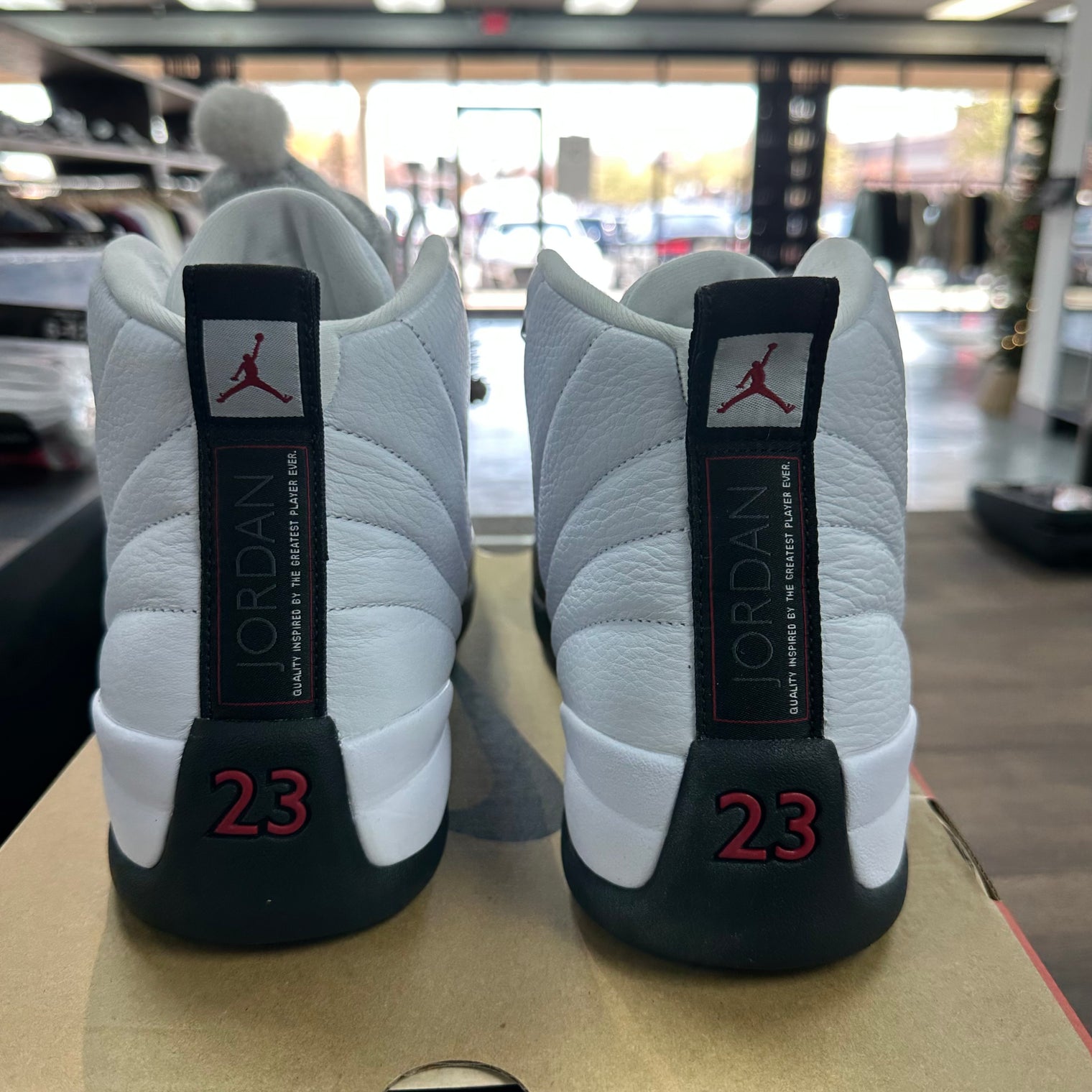 Taxi Flip Jordan 12 (USED)