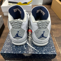 Midnight Navy Jordan 4 (USED)