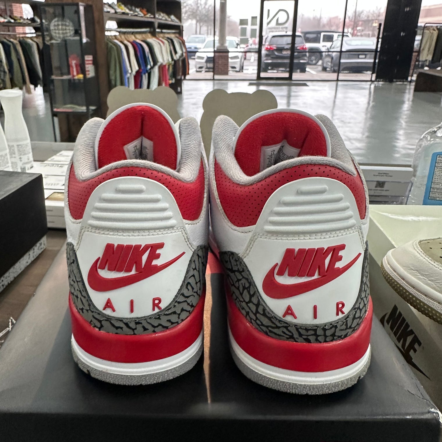 Fire Red Jordan 3 (USED)