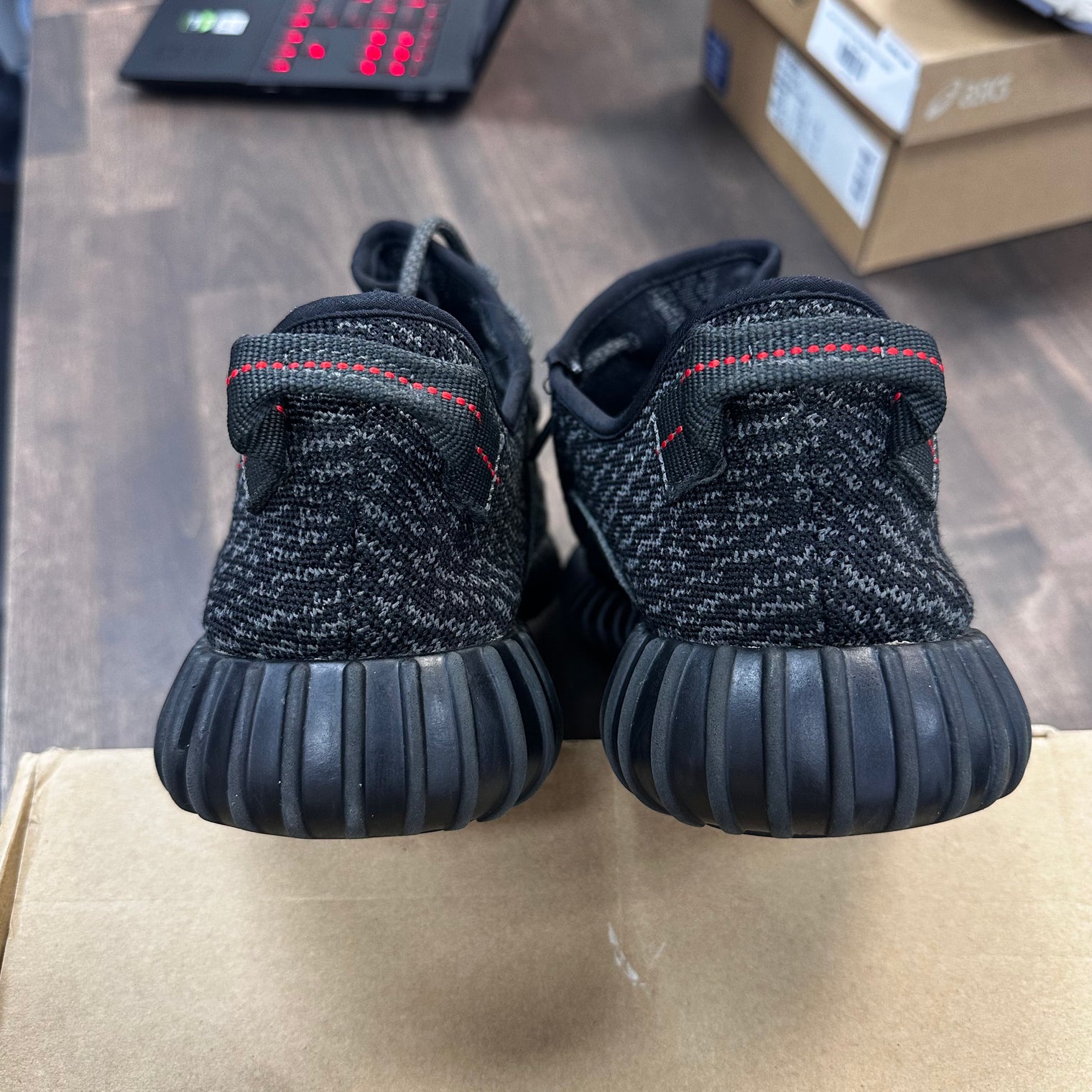 Pirate Black Yeezy 350(2015) (USED)