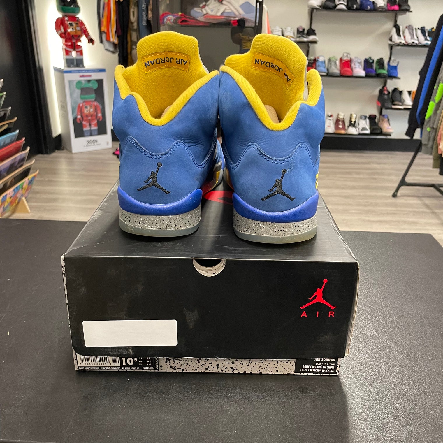 Jordan 5 Laney (USED)