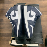 (GS) Obsidian Jordan 1 Mid (USED)
