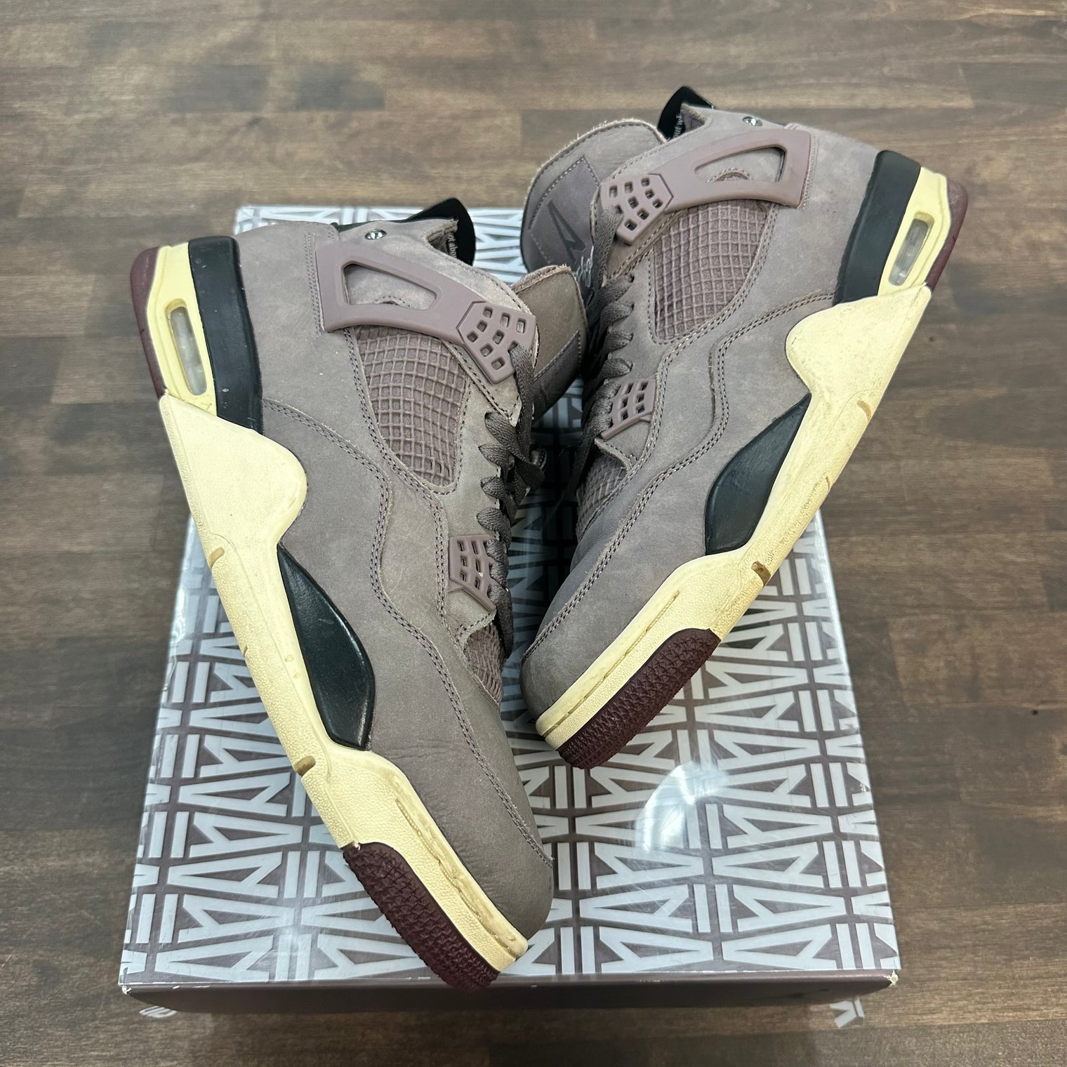 A Ma Manière Jordan 4 Violet Ore (USED)