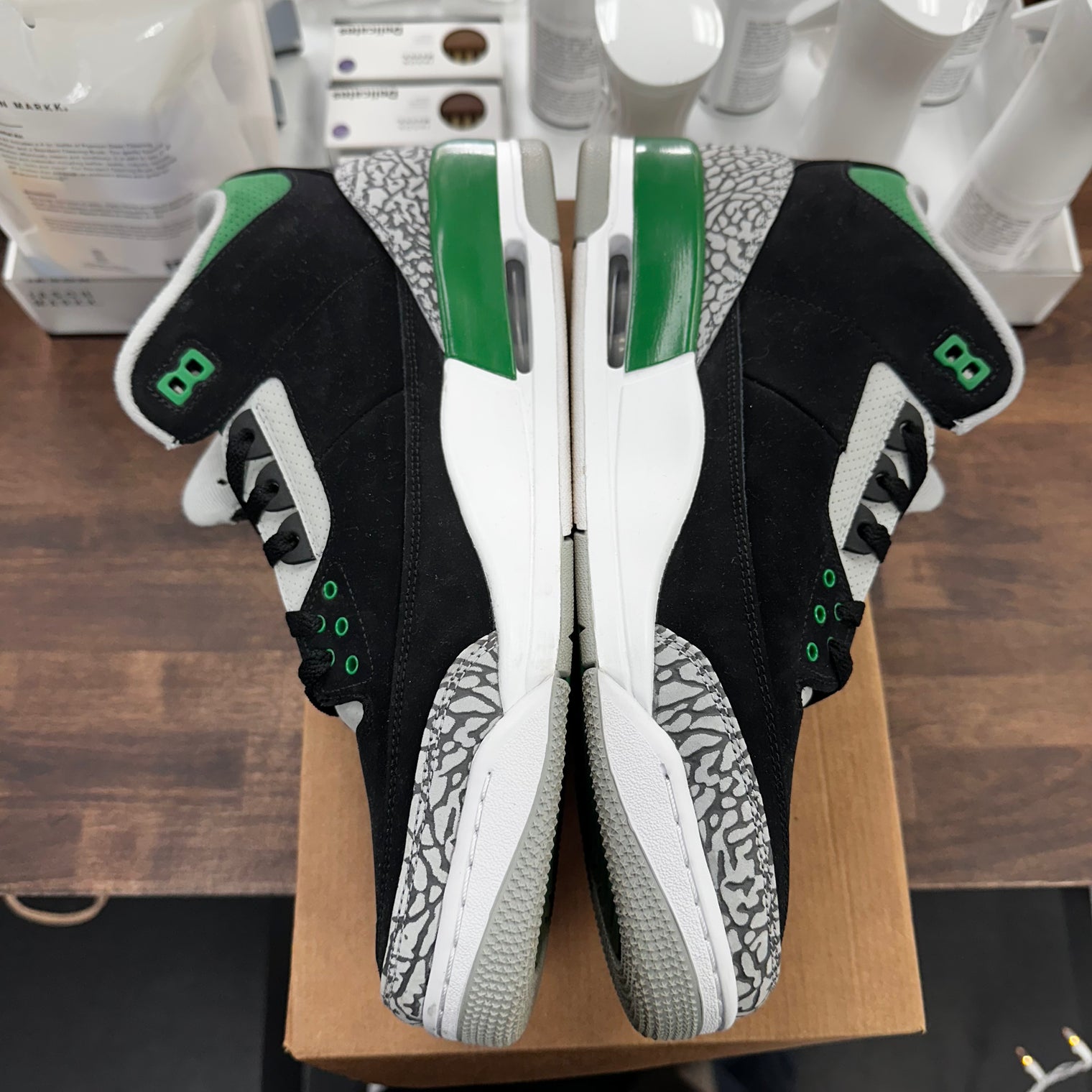 Pine Green Jordan 3 (USED, No Box)