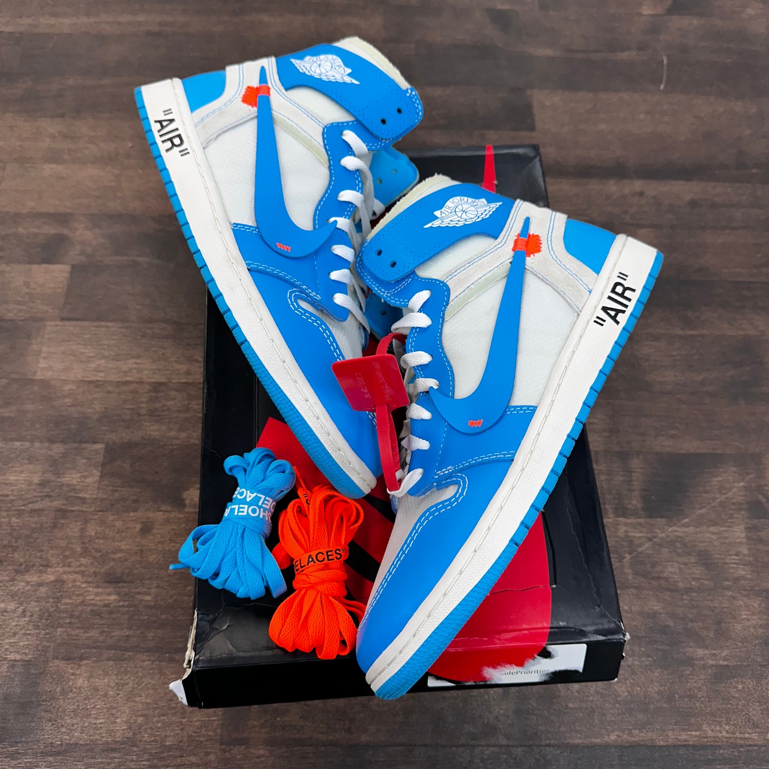 University Blue Off-White Jordan 1 High (USED)