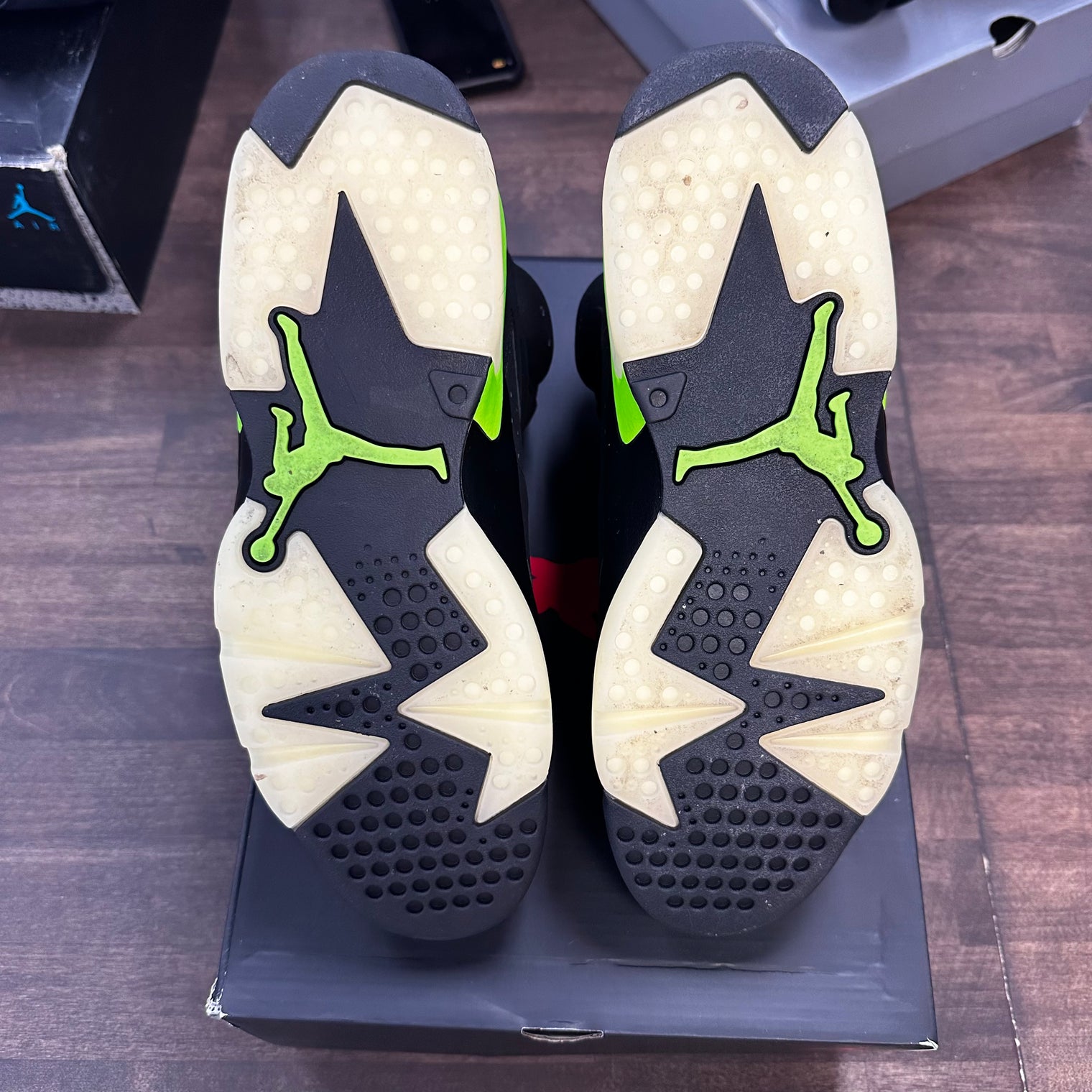 Electric Green Jordan 6 (USED)