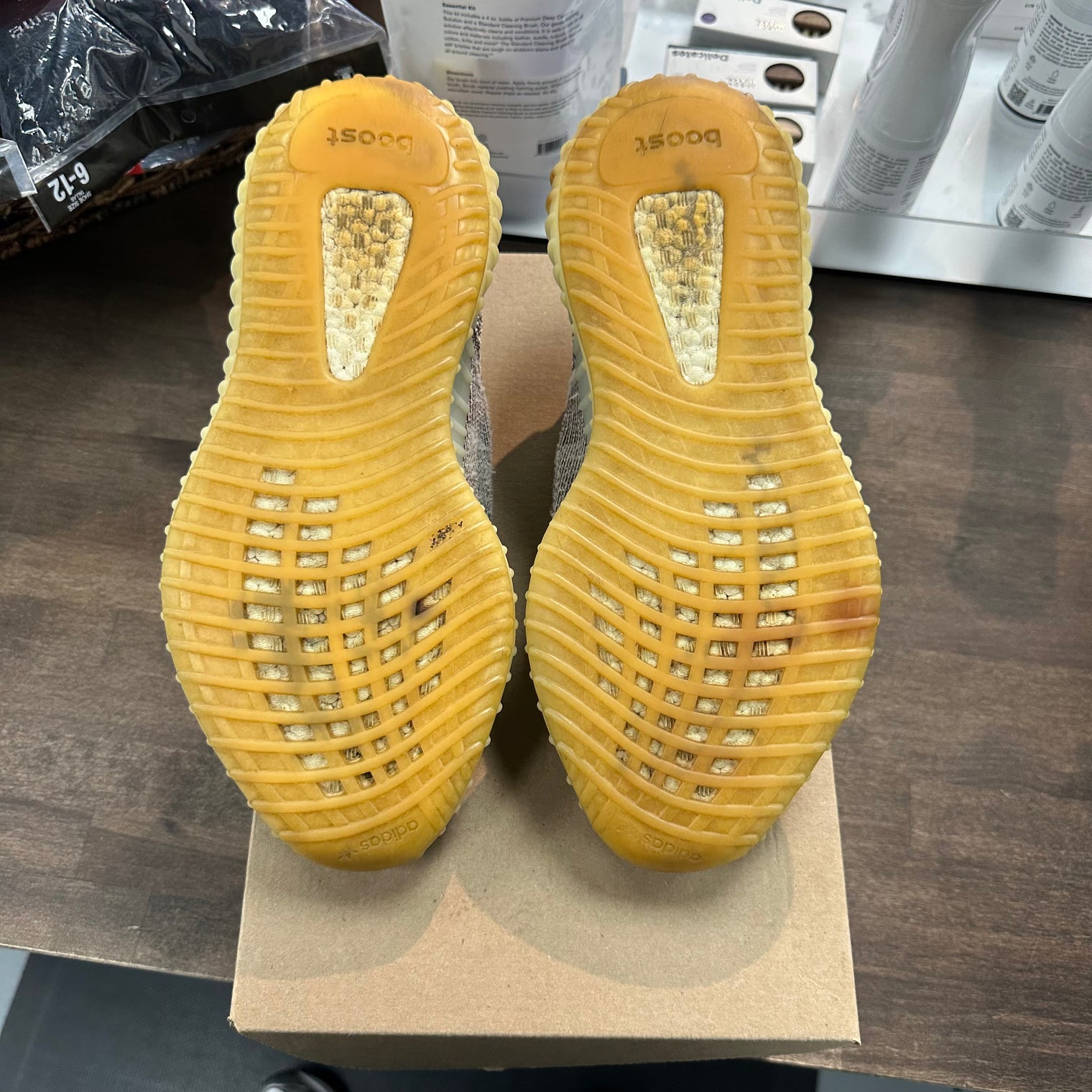 Zyon Yeezy 350 (USED,No Box)