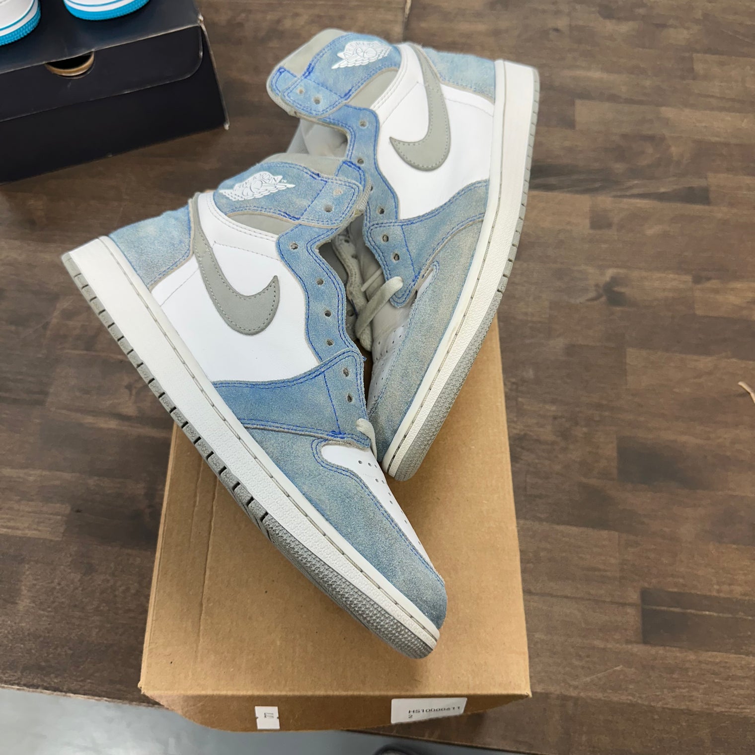 Hyper Royal Jordan 1 High (USED, No Box)