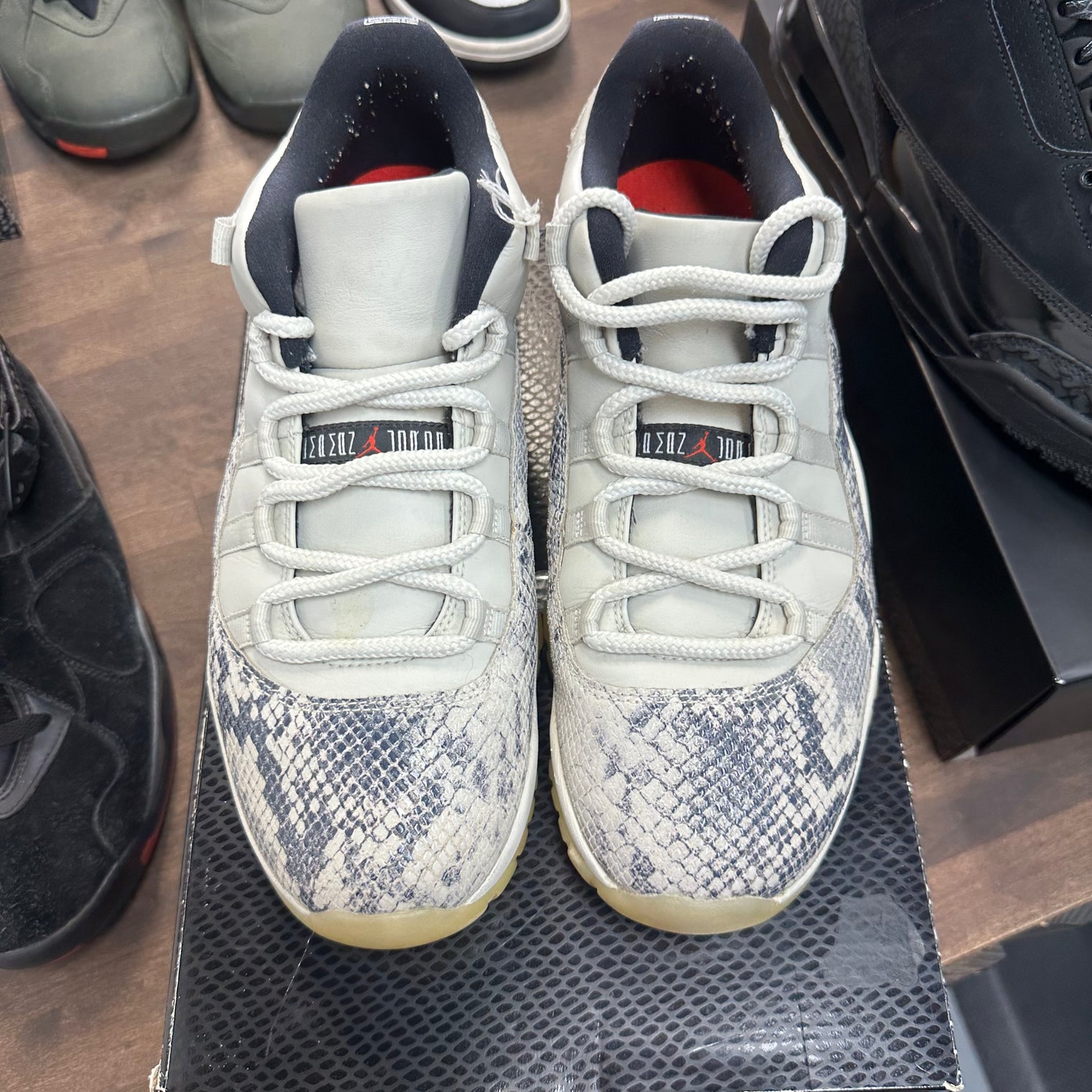 Snake Light Bone Jordan 11 Low (USED)