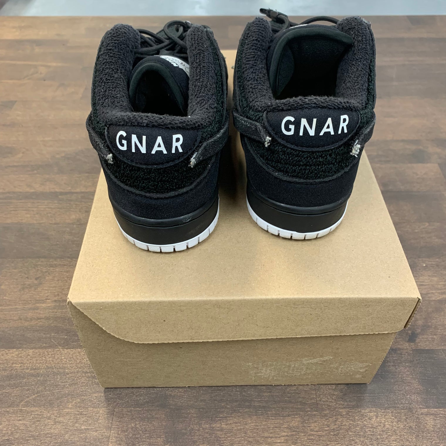Gnarhunter SB Dunk Low (USED, no box)