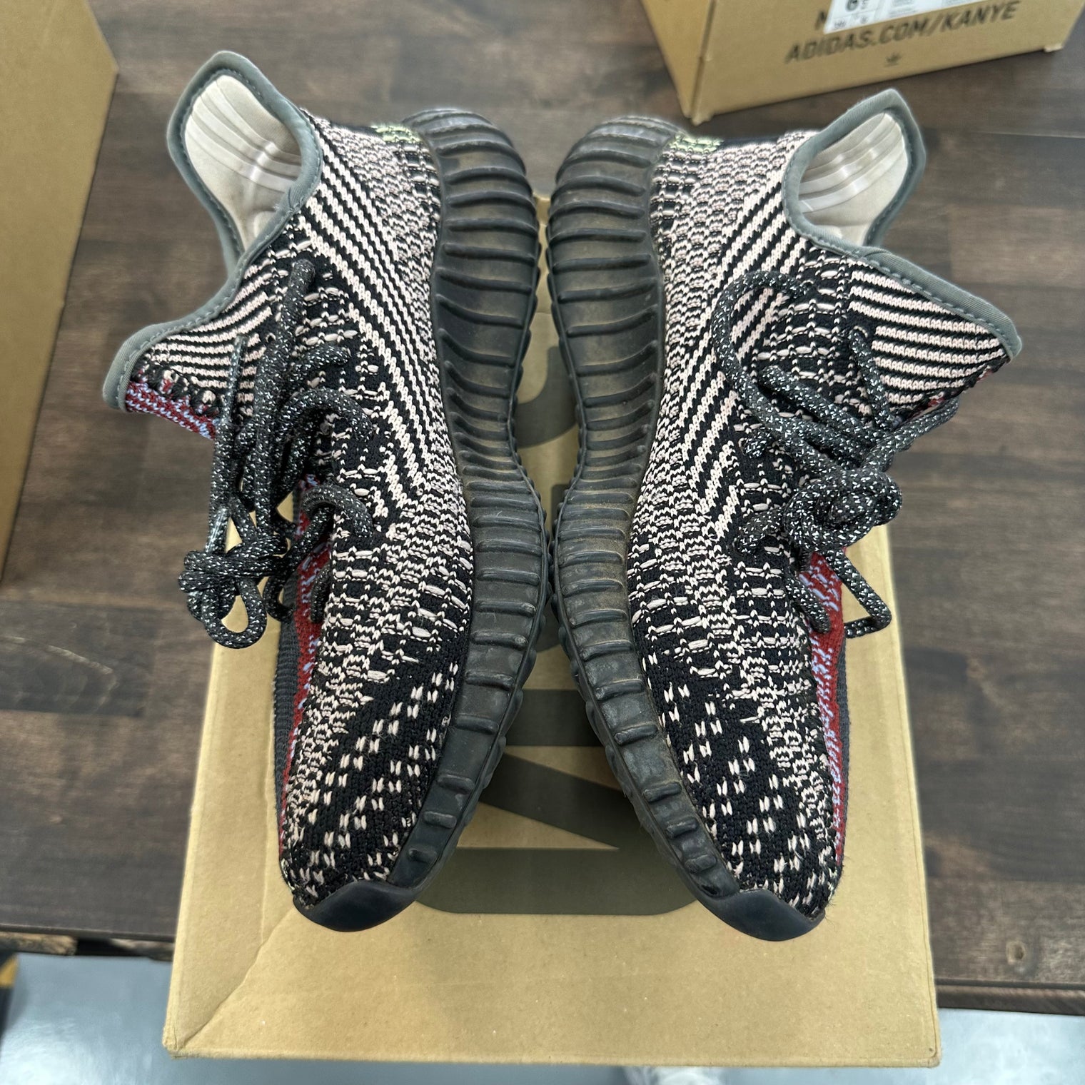 Yecheil Yeezy 350 (USED)