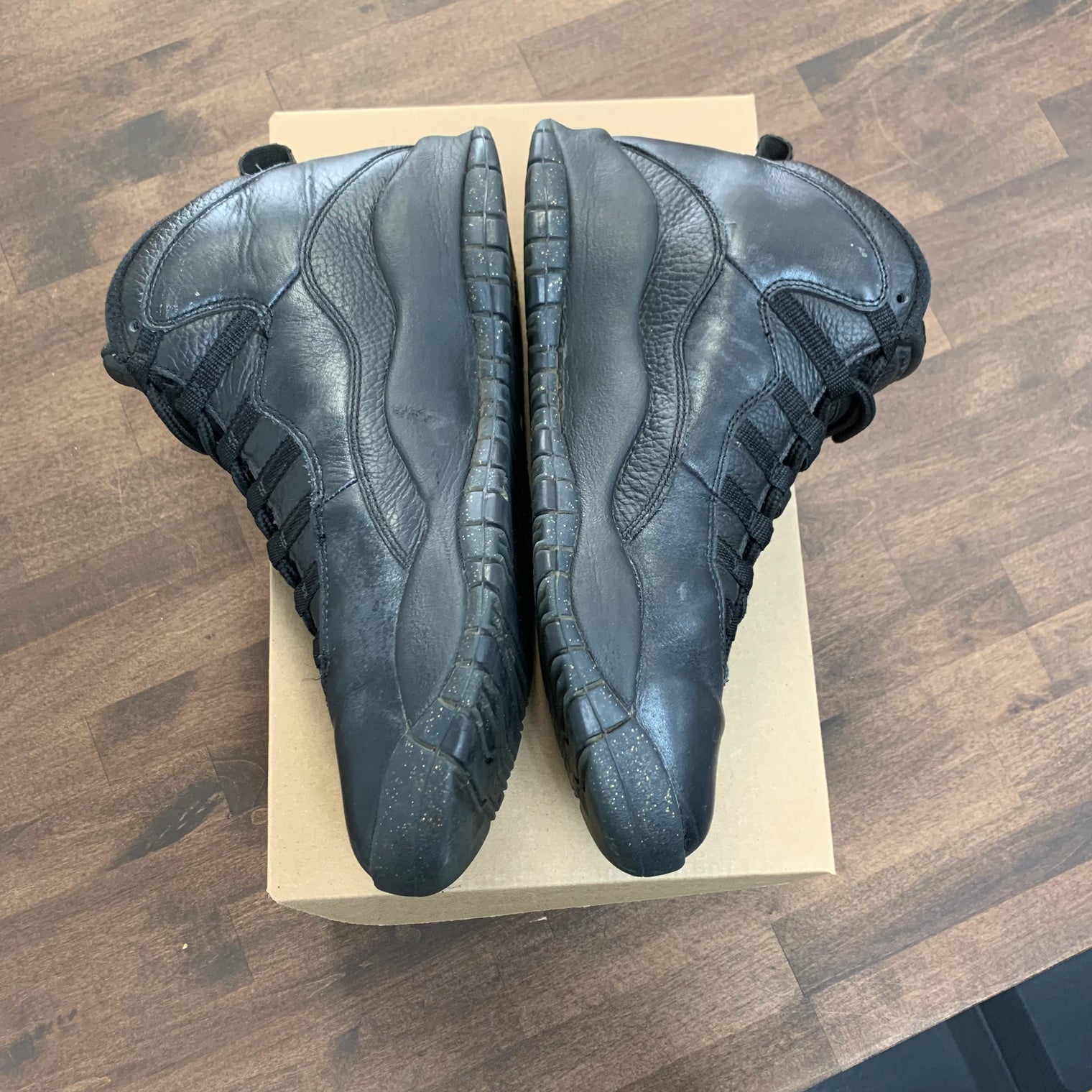 New York City Jordan 10 (2016) (USED, no box)