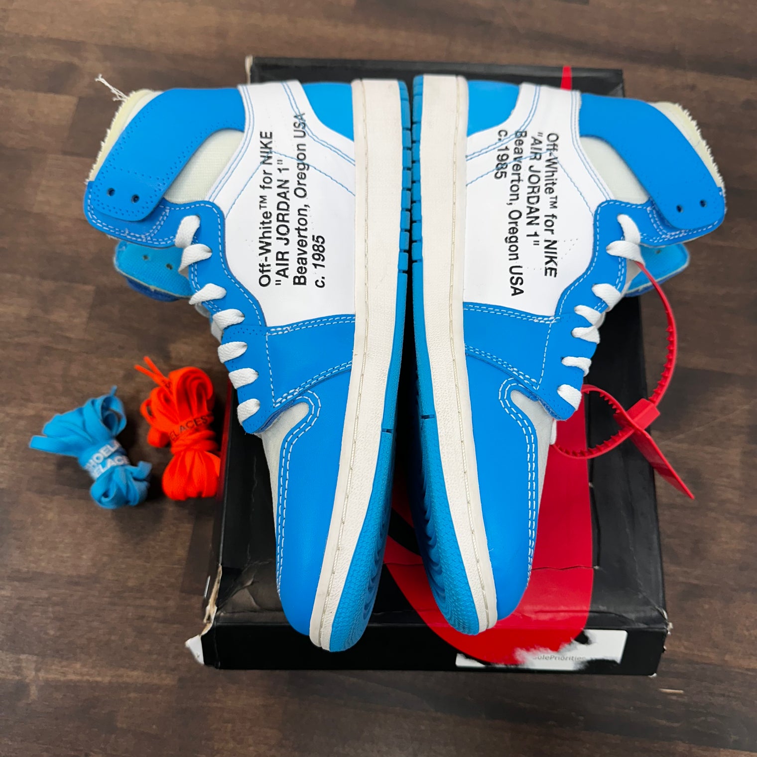 University Blue Off-White Jordan 1 High (USED)