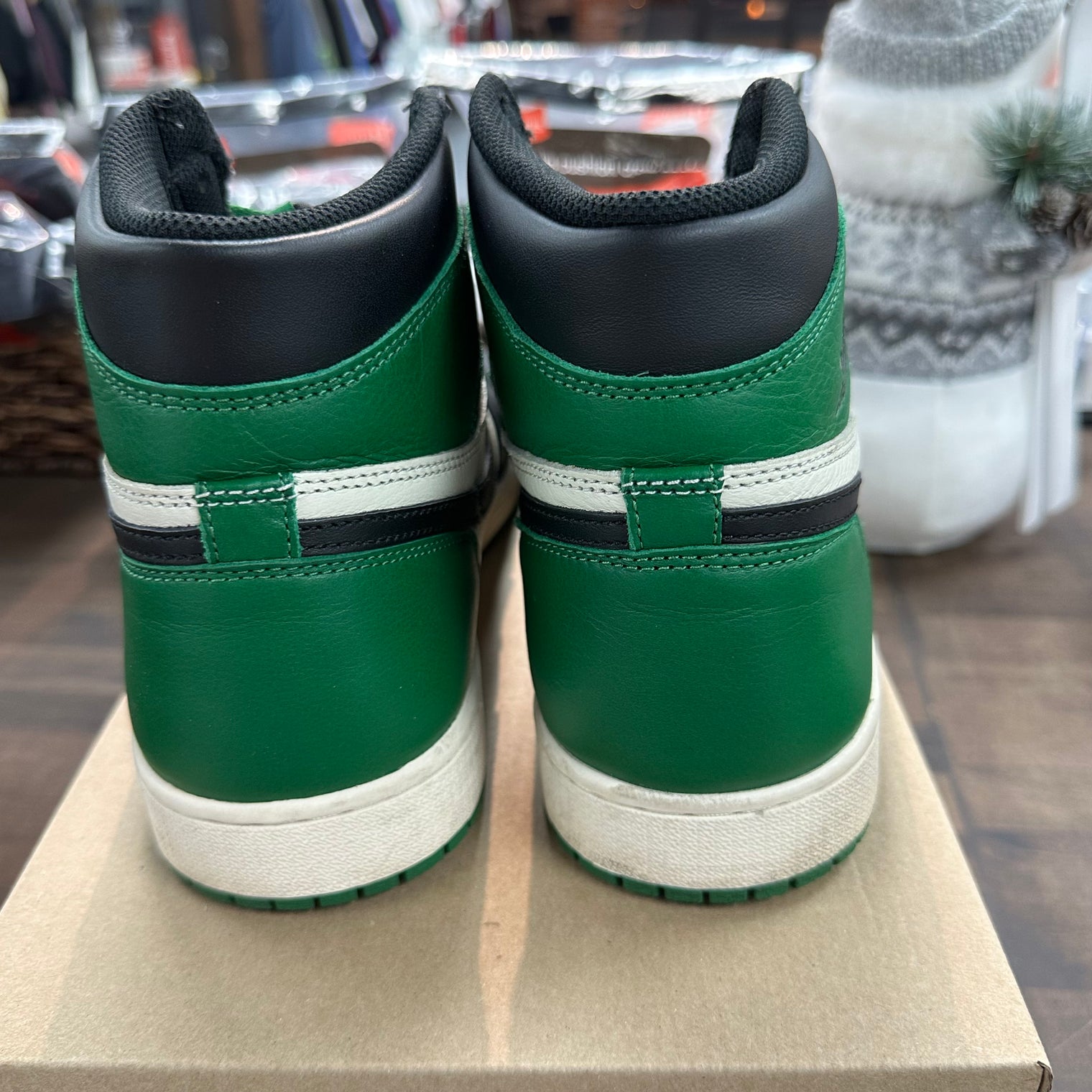 Pine Green Jordan 1 High (USED,NO BOX)