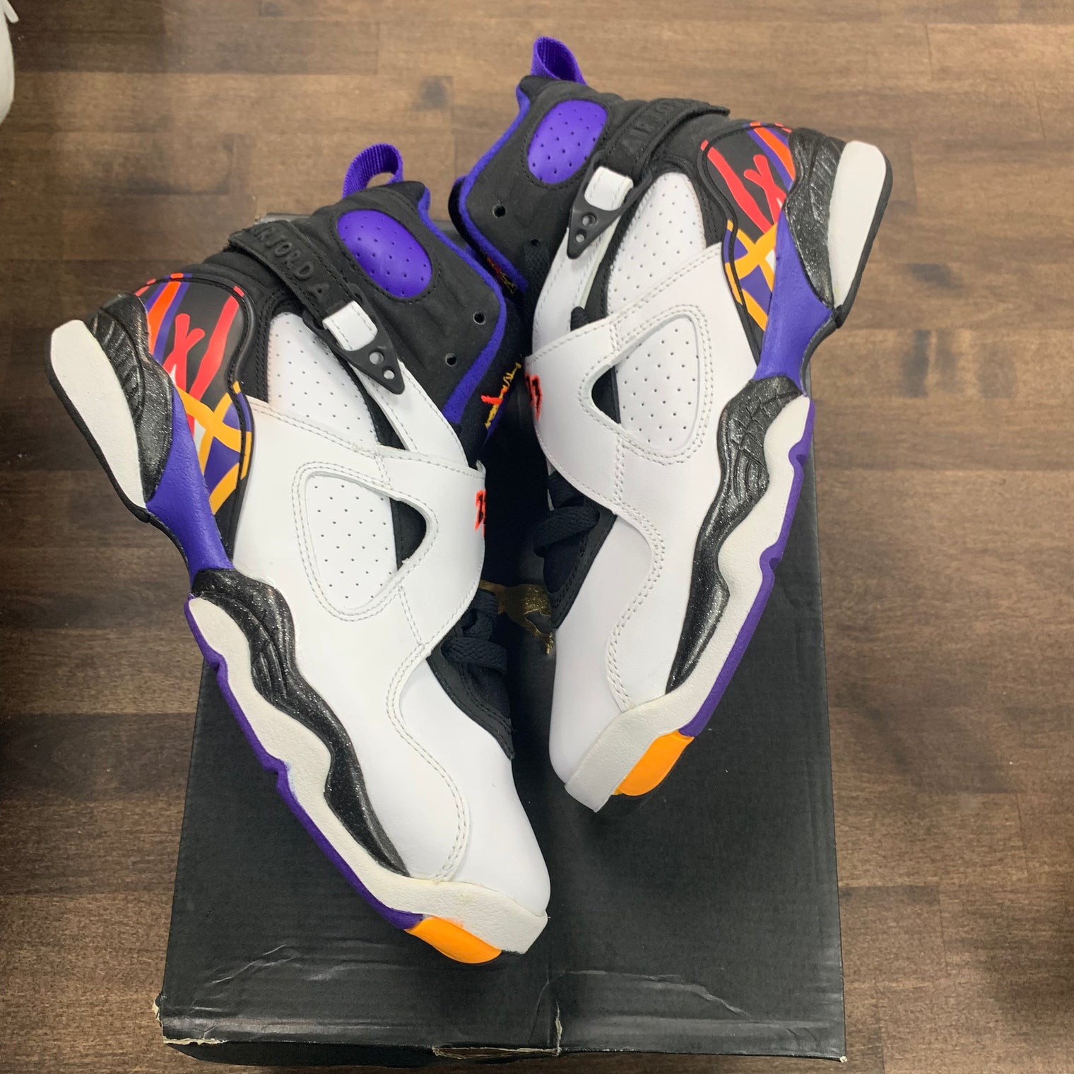 (GS) Three Peat Jordan 8 (USED)