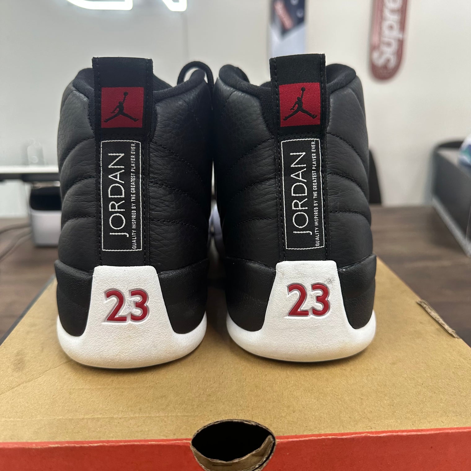 Playoff Jordan 12 Retro (USED)