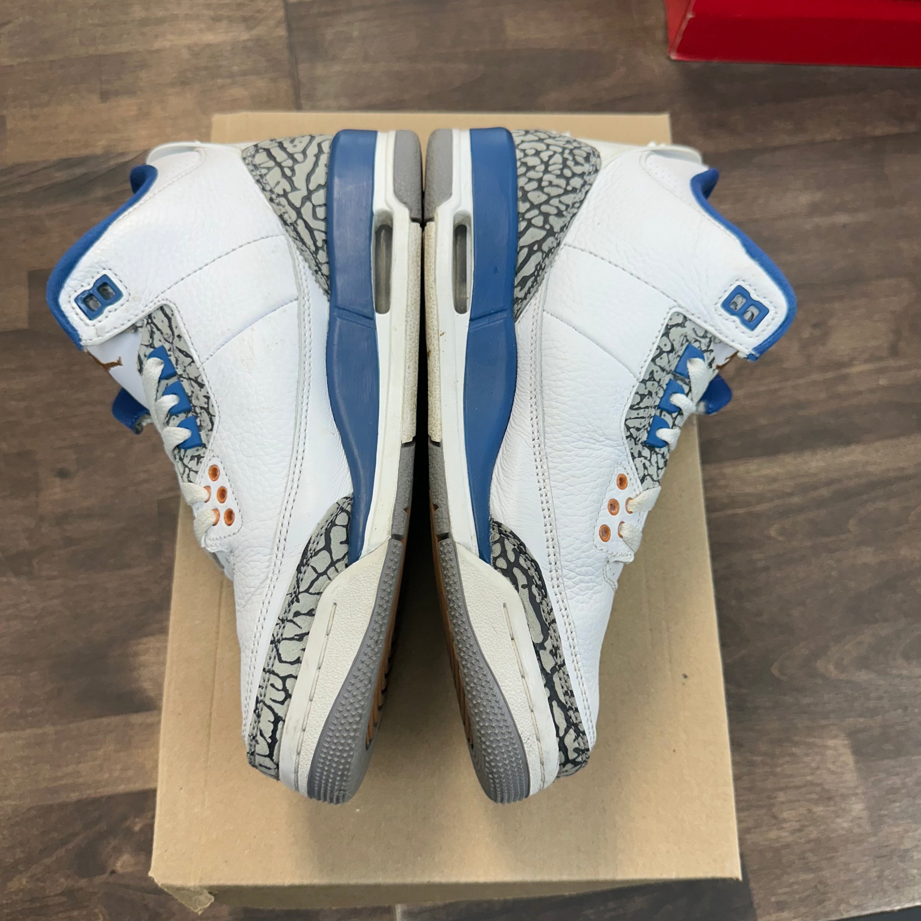 Jordan Wizard Jordan 3 (GS) (USED, No Box) Size 6.5Y (Pre-Owned) - Image 3