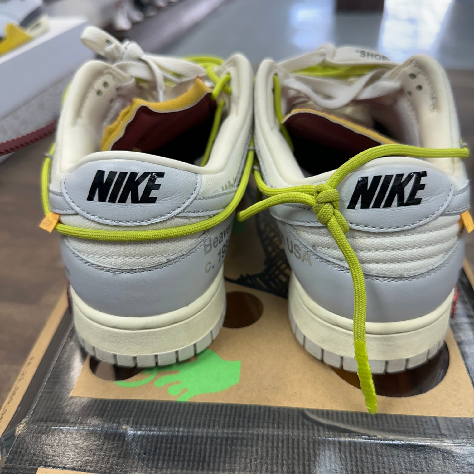 Lot 06 of 50 Off White Dunk Low (USED)