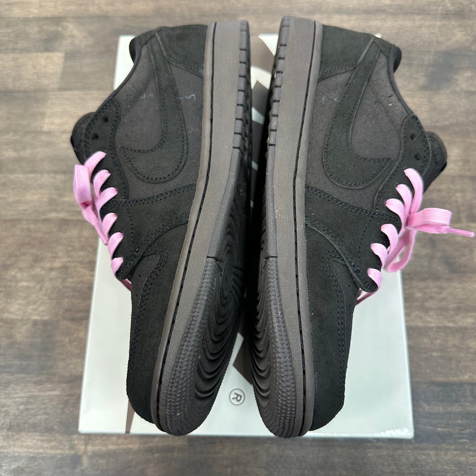 Travis Scott Velvet Jordan 1 Low (USED)