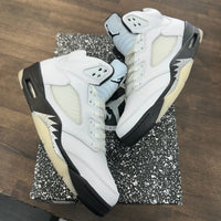 White Black Jordan 5 Retro (USED)