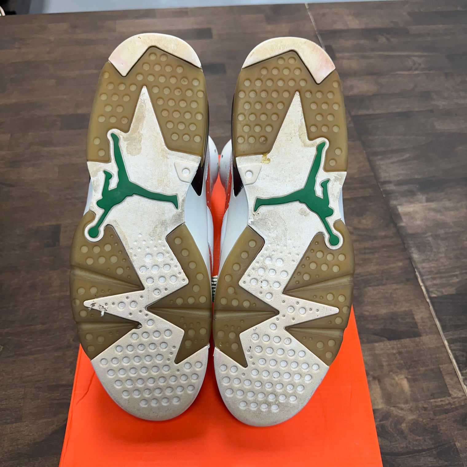 Gatorade Like Mike White Jordan 6 (USED)