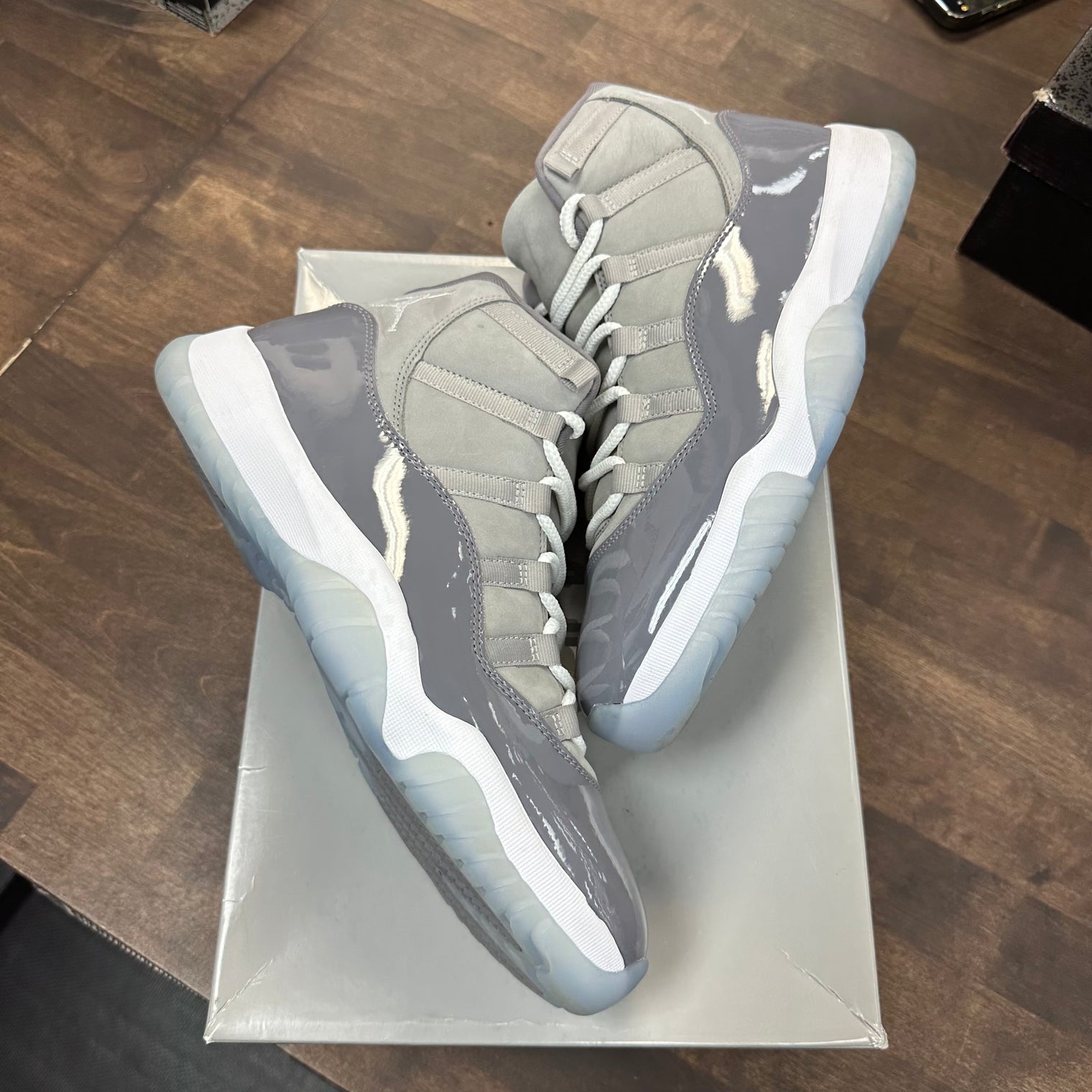Cool Grey Jordan 11 (USED)