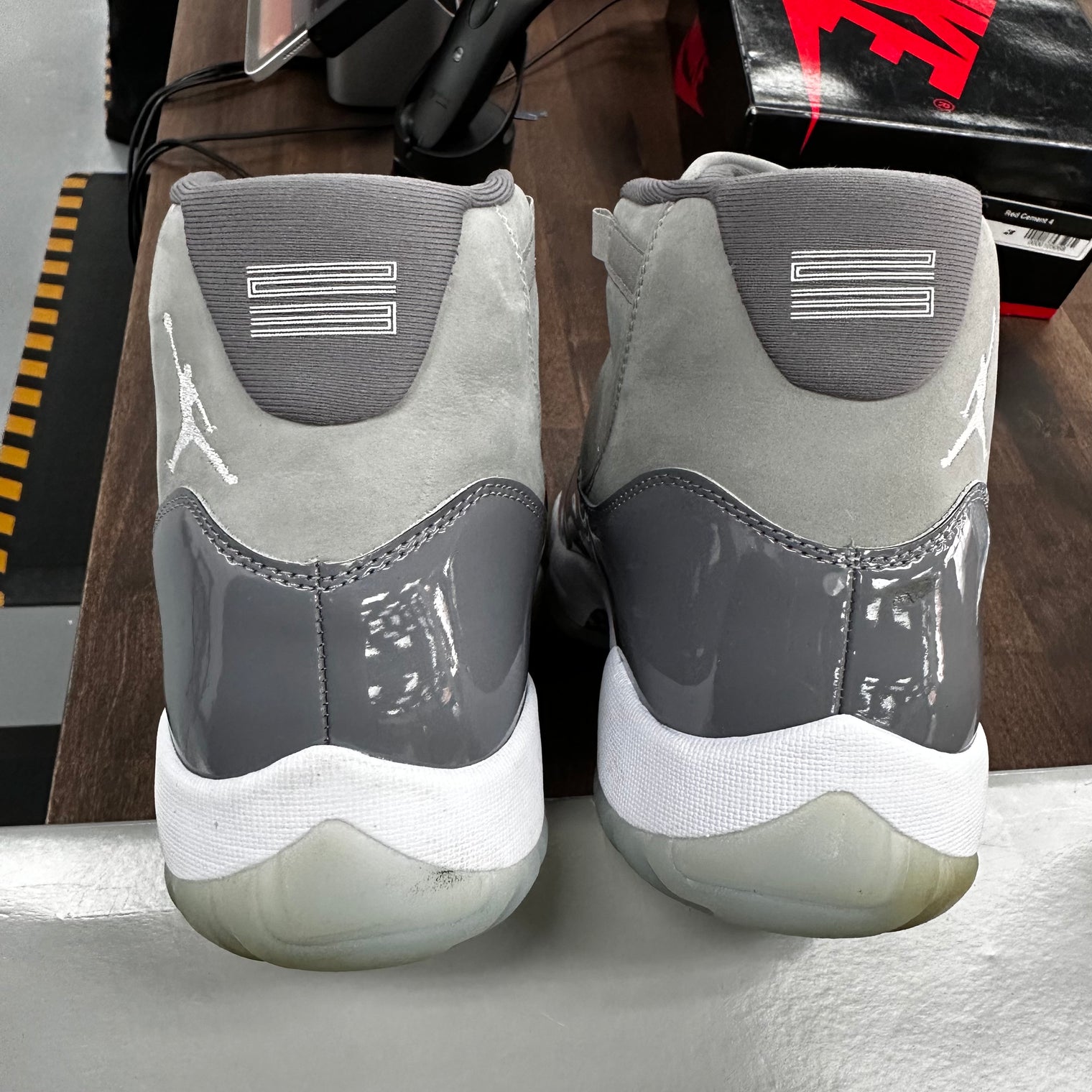 Cool Grey Jordan 11 (USED)