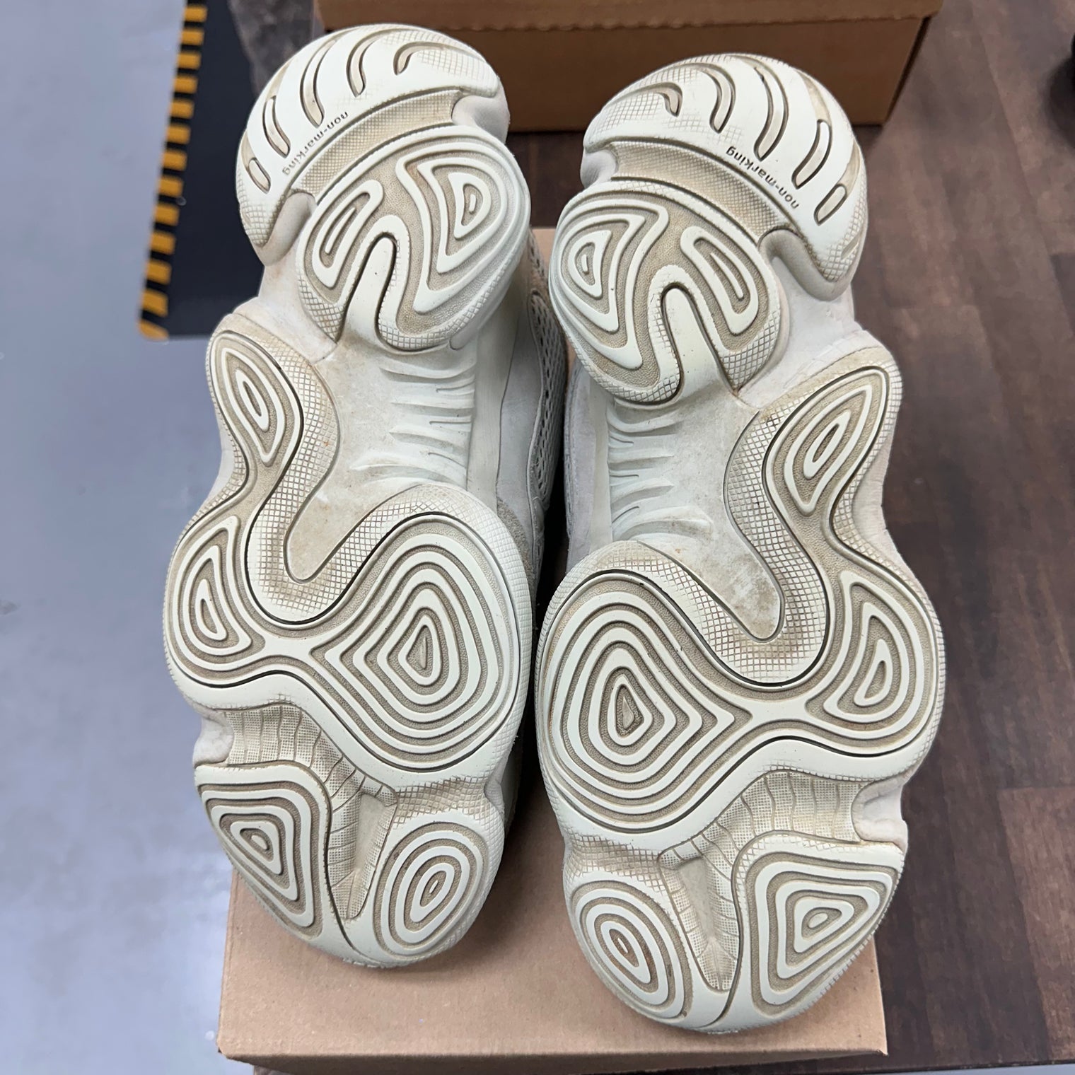 Salt Yeezy 500 (USED,No Box)