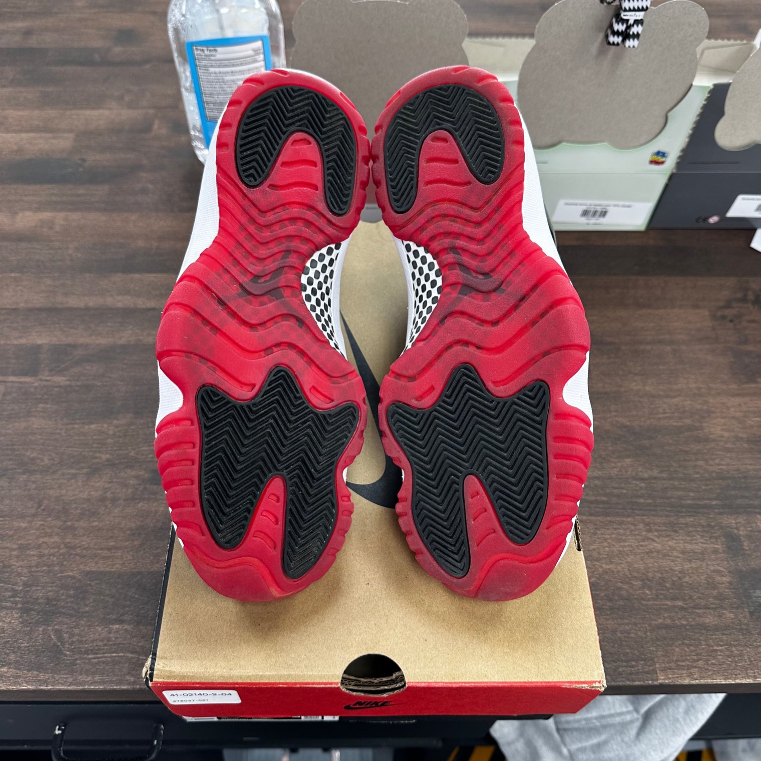 Bred Jordan 11 (USED)