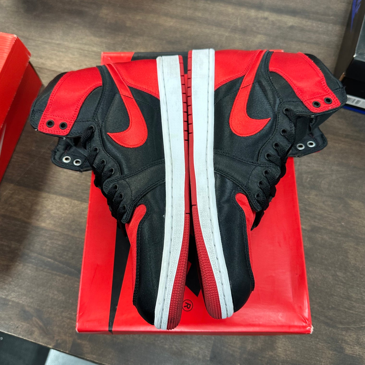 Satin Bred Jordan 1 High (W) (USED)