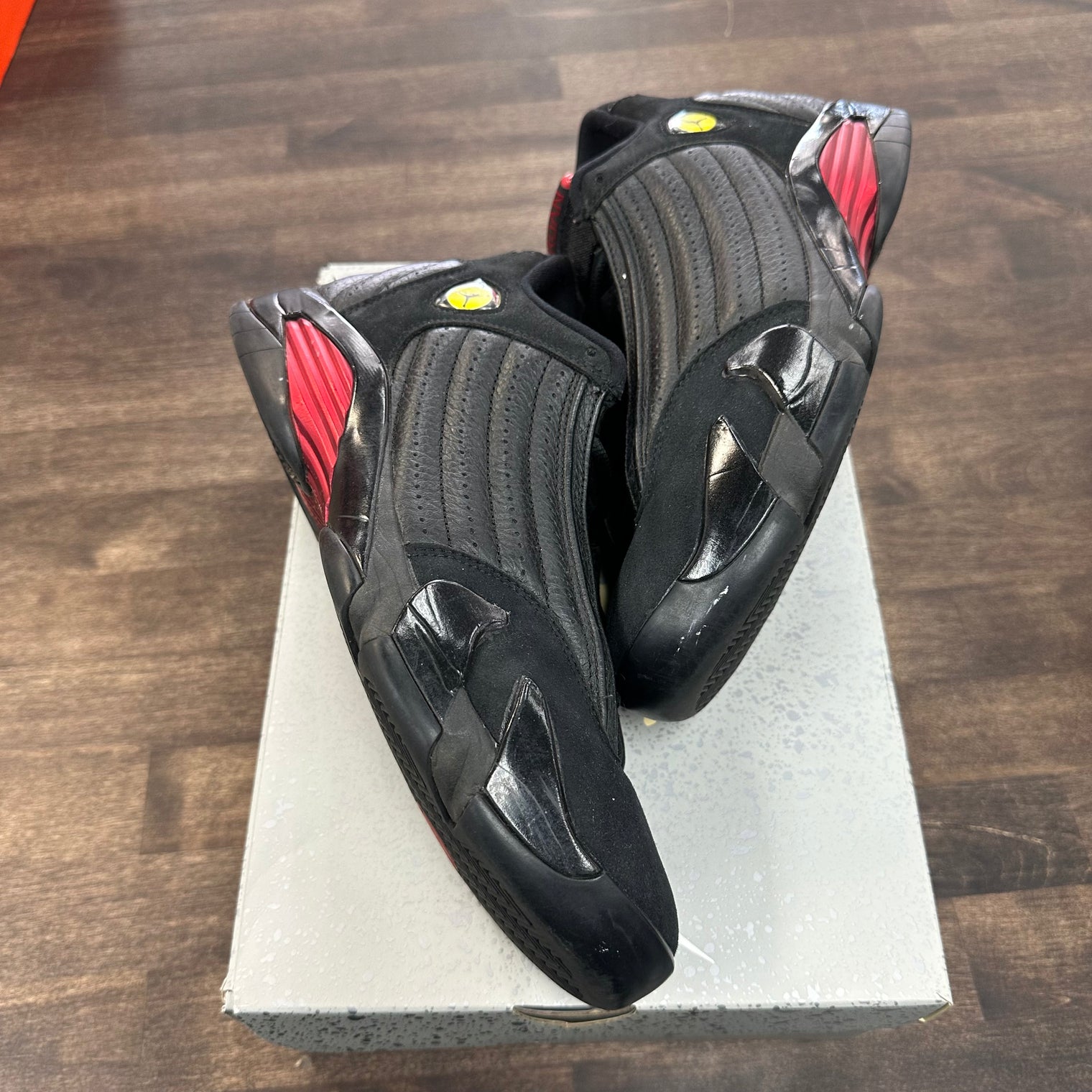 Last Shot Jordan 14 (USED,No Insole,No Box)