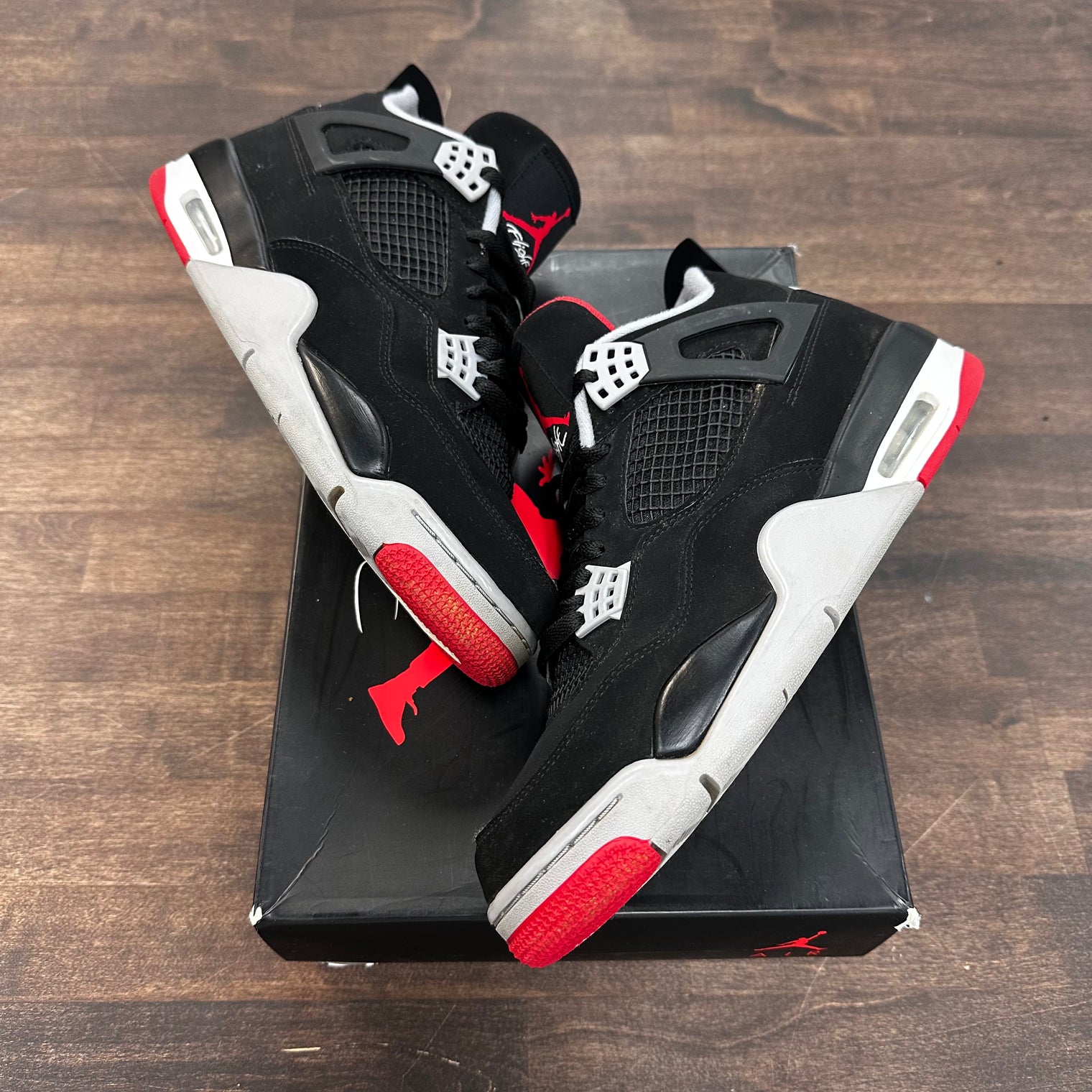 Bred Jordan 4 (2019) (USED)