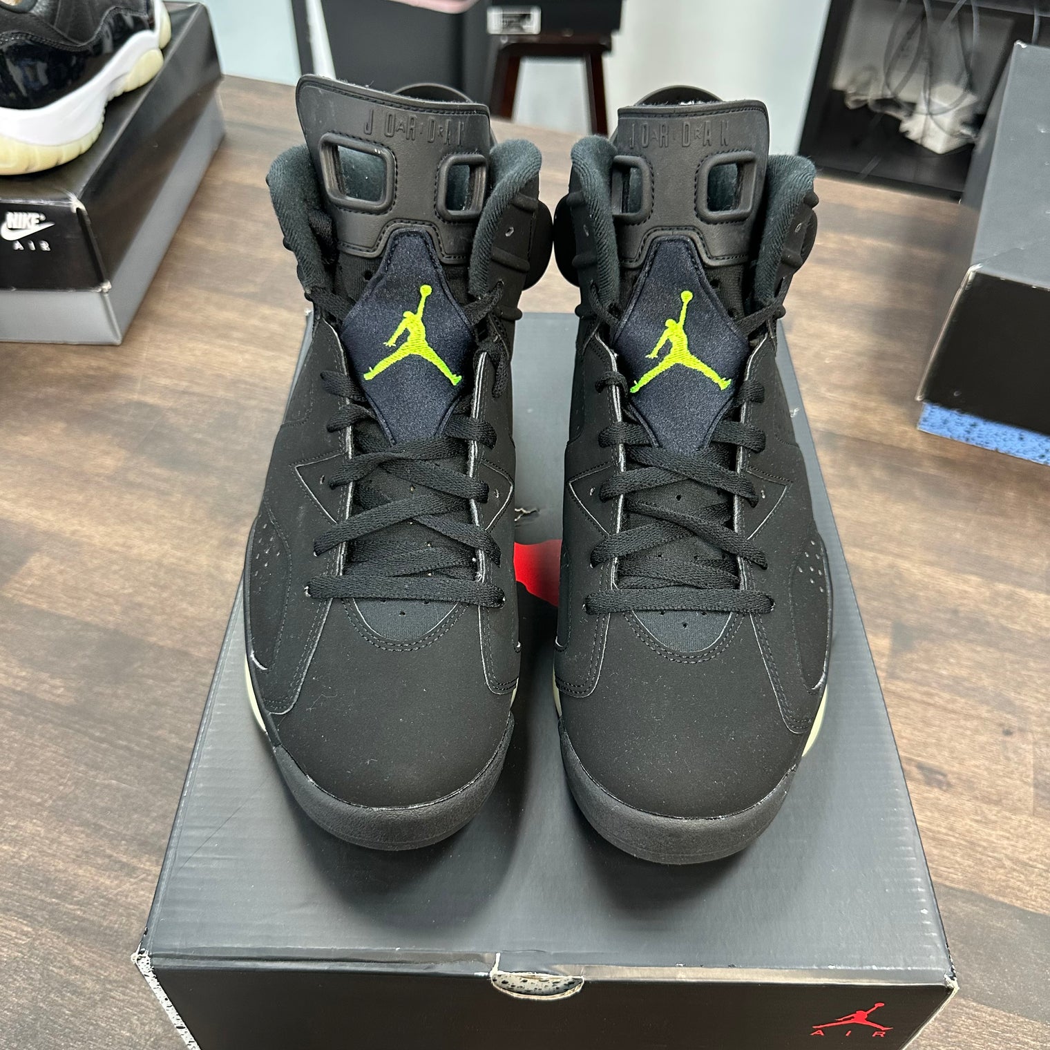 Jordan 6 Electric Green (USED)